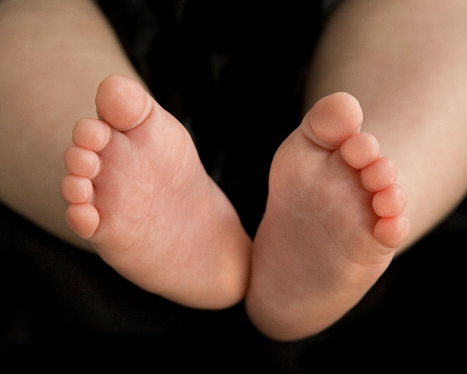 Canon EOS 20D sample photo. Baby, feet, toes photography