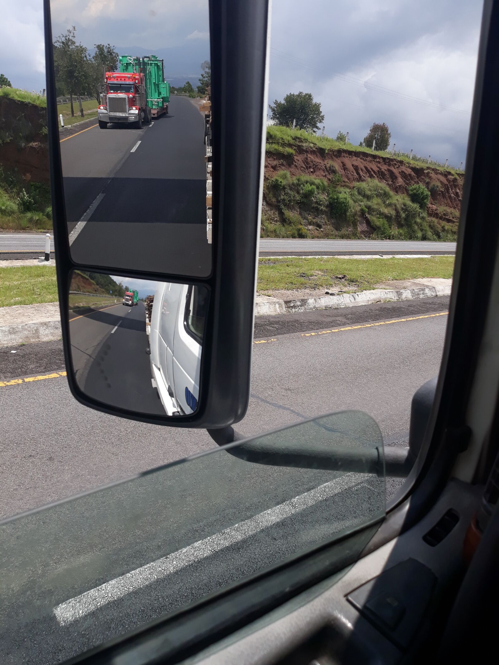 Samsung Galaxy J7 Pro sample photo. Trucks, road, truck photography