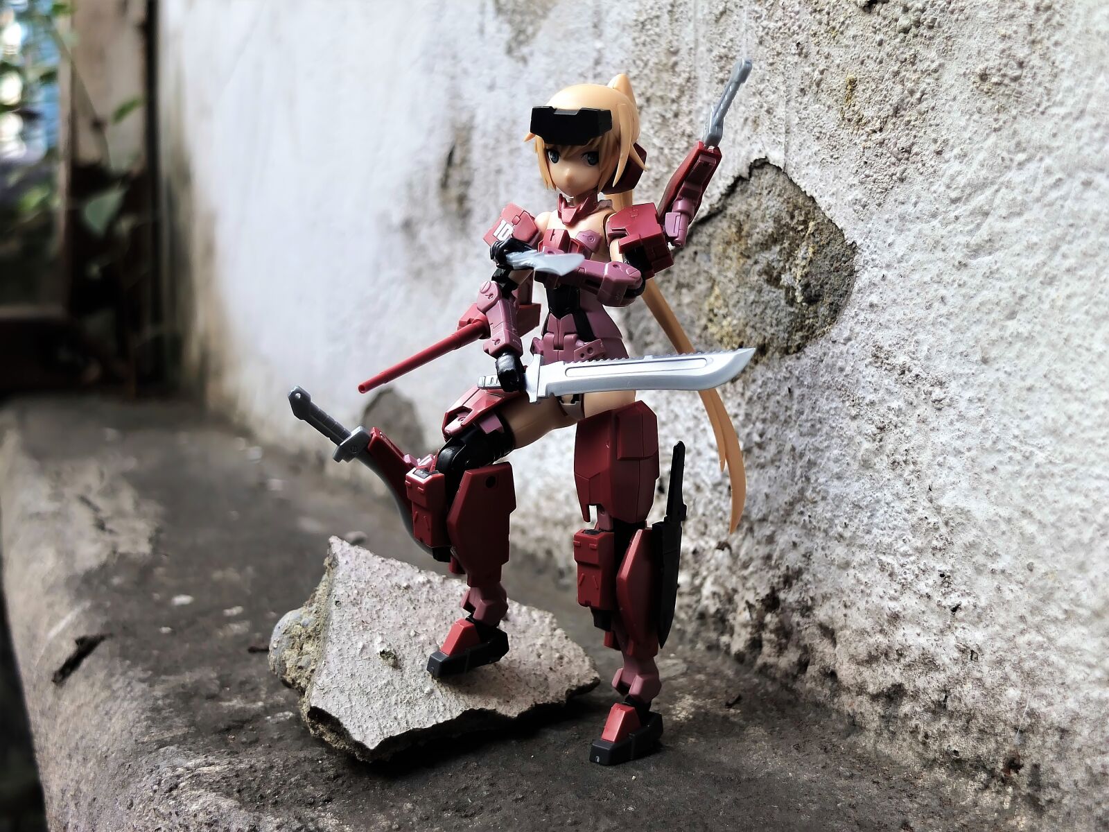 Fujifilm X10 sample photo. Toy, figurine, action photography