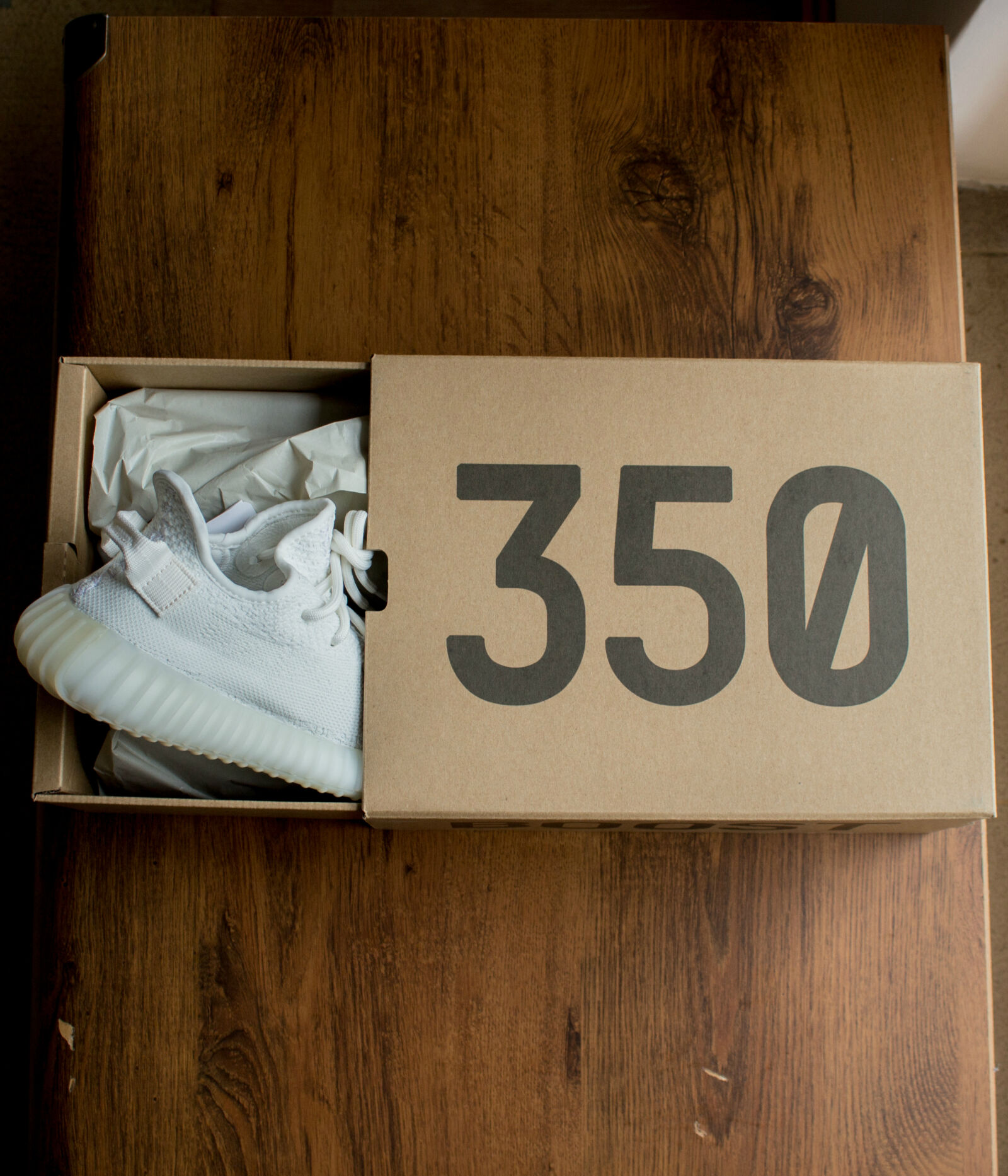 Canon EOS 100D (EOS Rebel SL1 / EOS Kiss X7) + Canon EF-S 18-55mm F3.5-5.6 IS STM sample photo. Sneakers, yeezy, kanye, hype photography