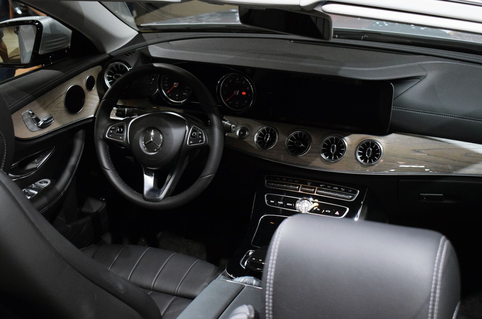 Nikon D5300 sample photo. Car, vehicle, leather photography