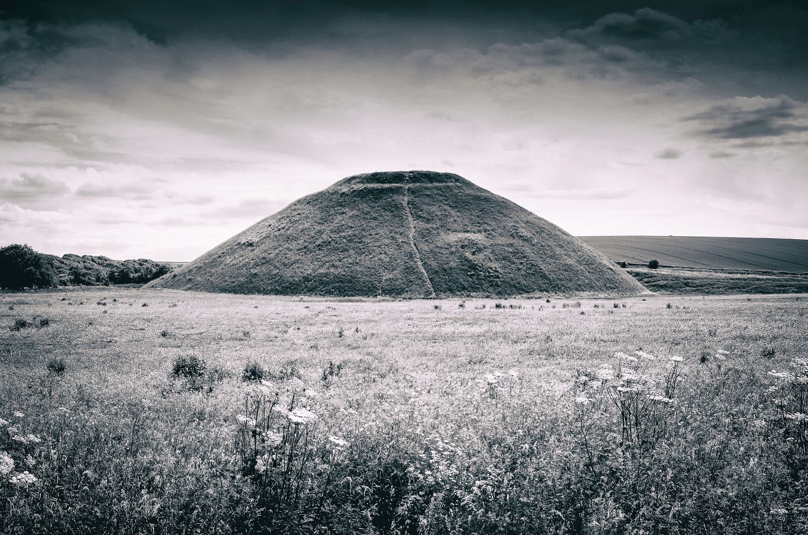 Nikon D7000 sample photo. Silbury hill, avebury, neolithic photography