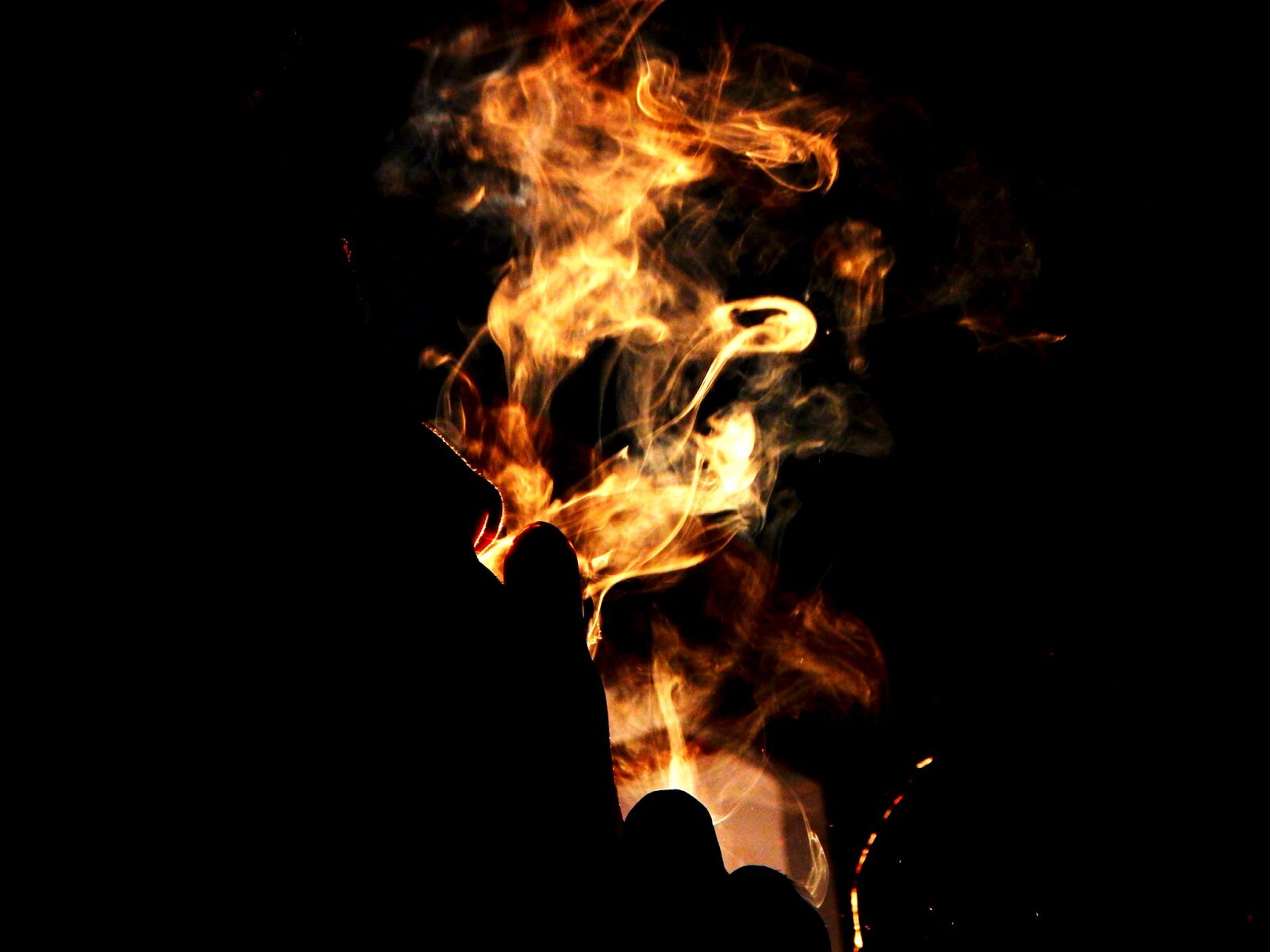 Nikon Coolpix L830 sample photo. Smoking is injurious to photography