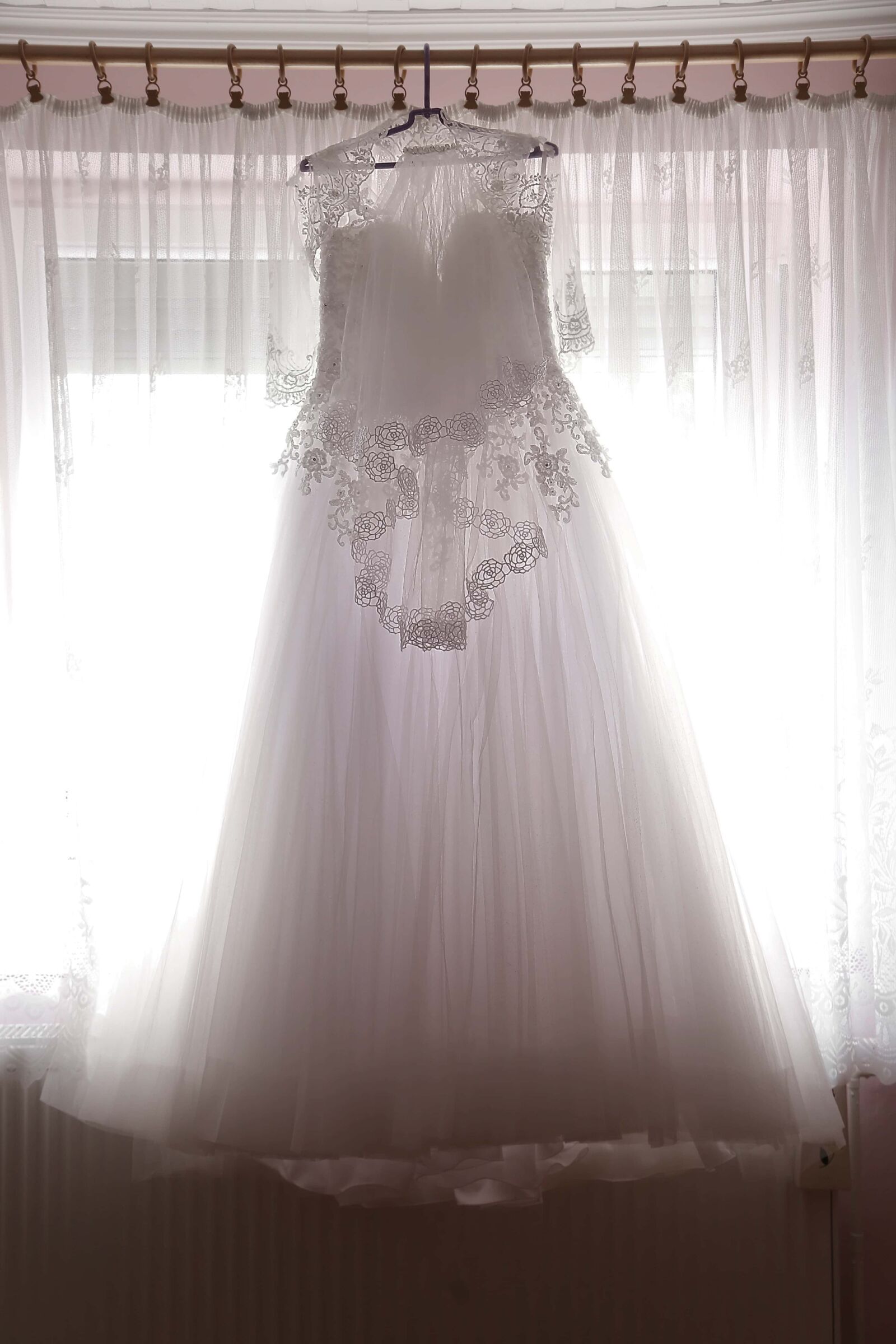 Canon EOS 6D + Canon EF 24-105mm F4L IS USM sample photo. Wedding dress, dress, hanging photography