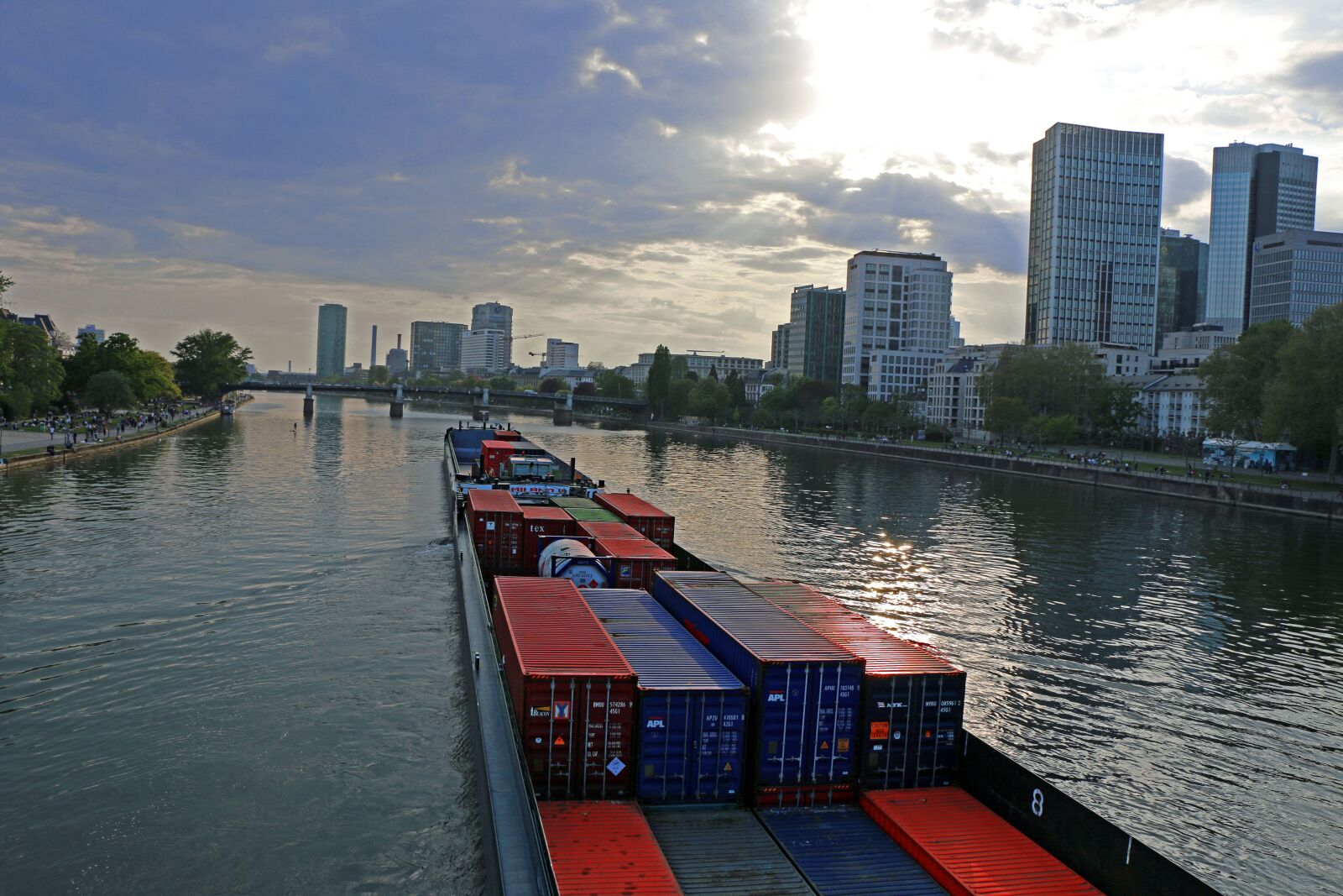 Canon EOS 70D sample photo. Sky, skyline, frankfurt photography