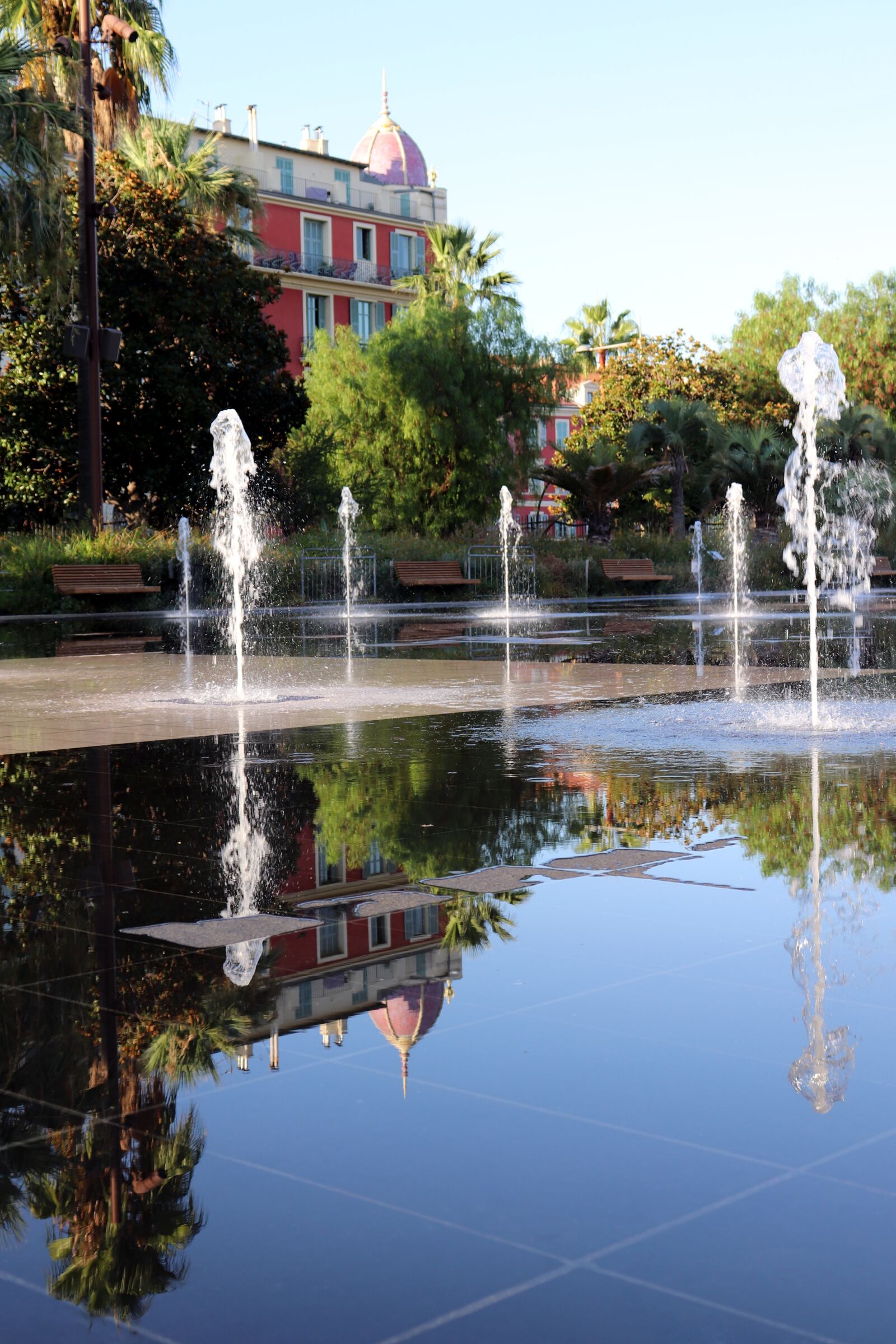 Canon EOS 200D (EOS Rebel SL2 / EOS Kiss X9) sample photo. Water level, mirroring, nice photography