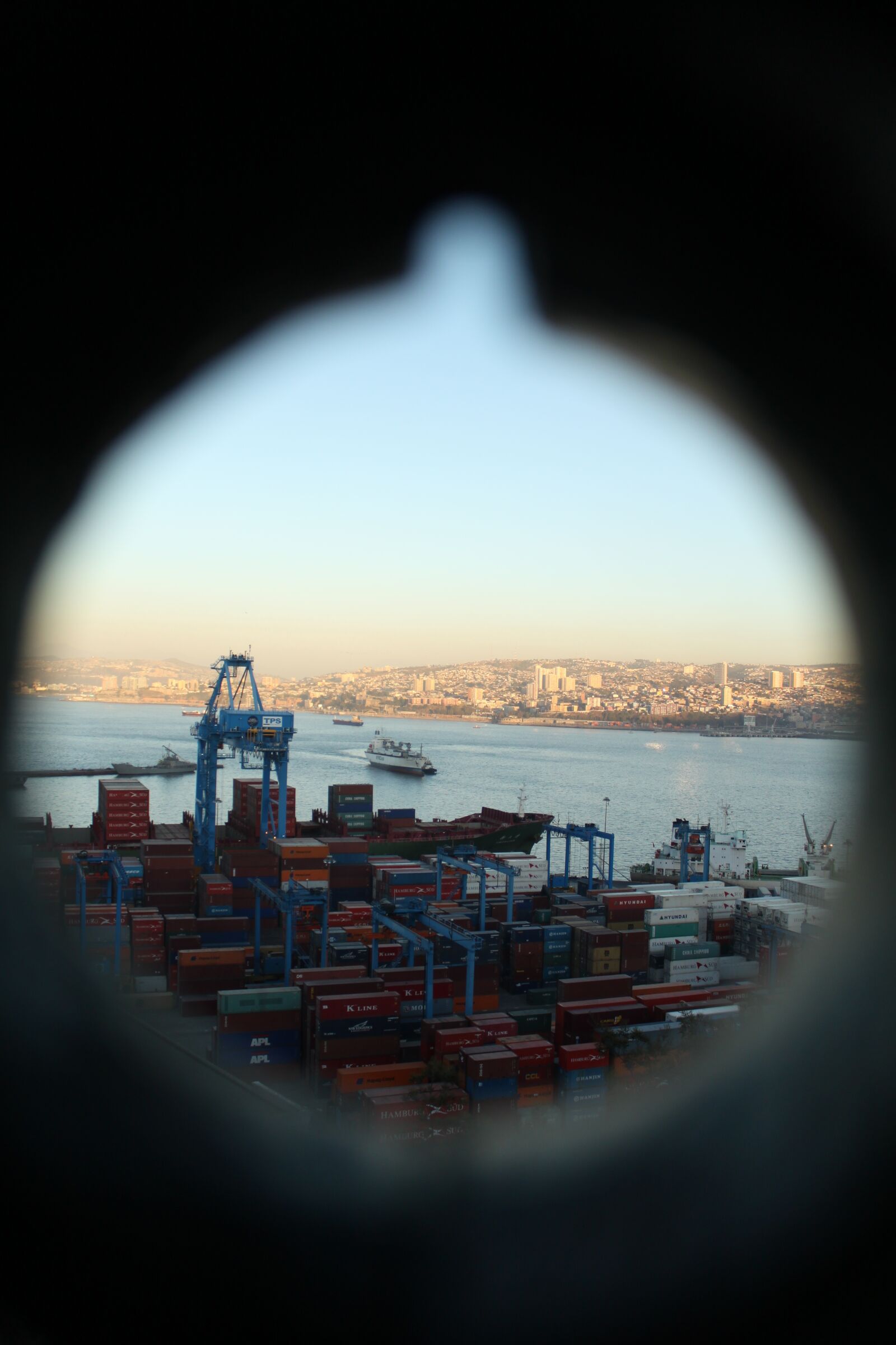 Canon EOS 500D (EOS Rebel T1i / EOS Kiss X3) sample photo. Port, valparaiso, viewpoint photography