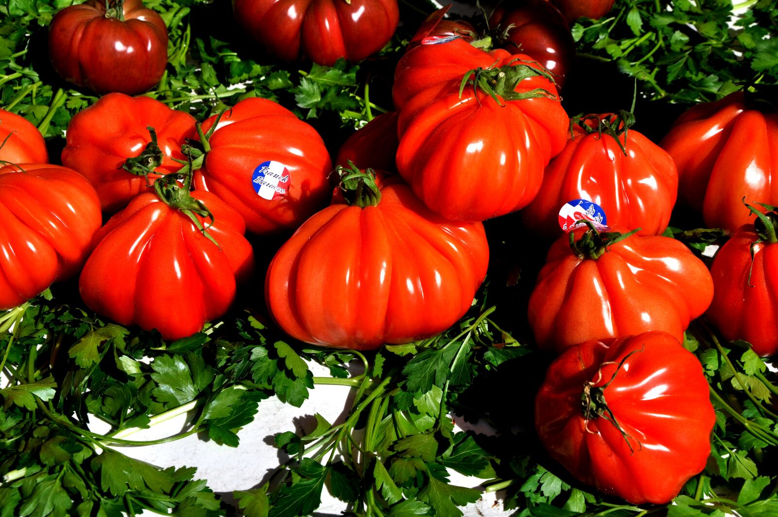Nikon D90 sample photo. Tomatoes, vegetables, market photography