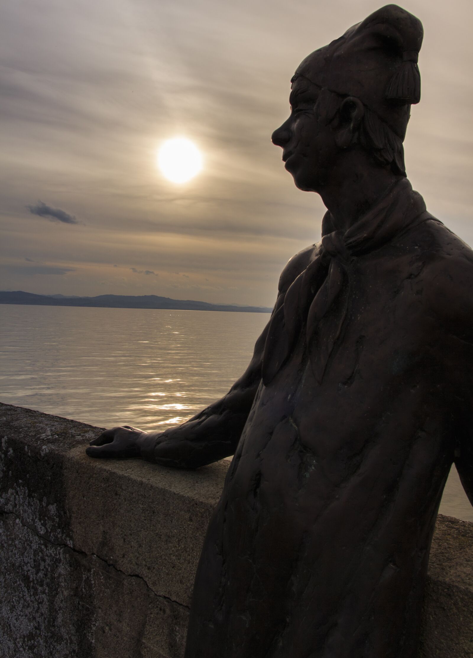 Canon EOS 650D (EOS Rebel T4i / EOS Kiss X6i) sample photo. Sunset, statue, lake constance photography