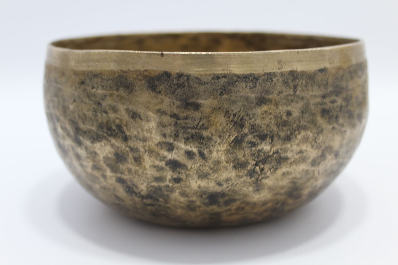 Canon EOS 1200D (EOS Rebel T5 / EOS Kiss X70 / EOS Hi) sample photo. Bowls, meditation, bowl photography