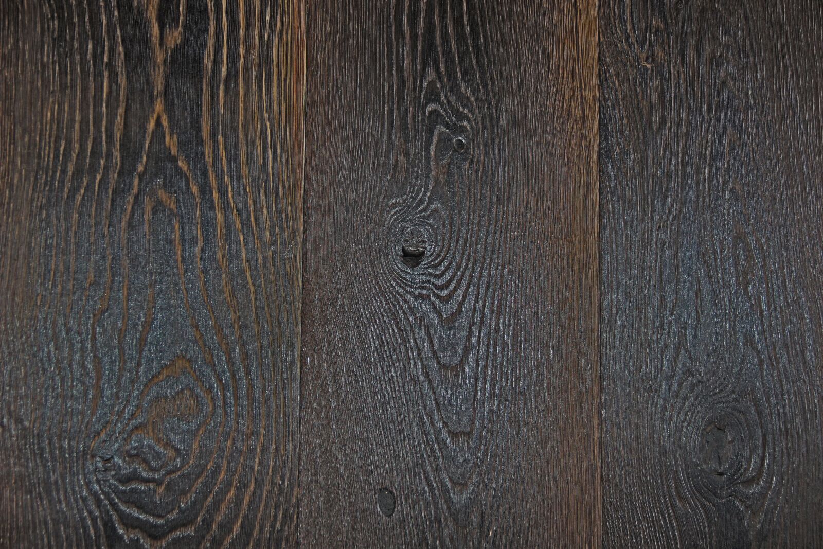 Canon EF-S 18-135mm F3.5-5.6 IS sample photo. French oak, burnt wood photography