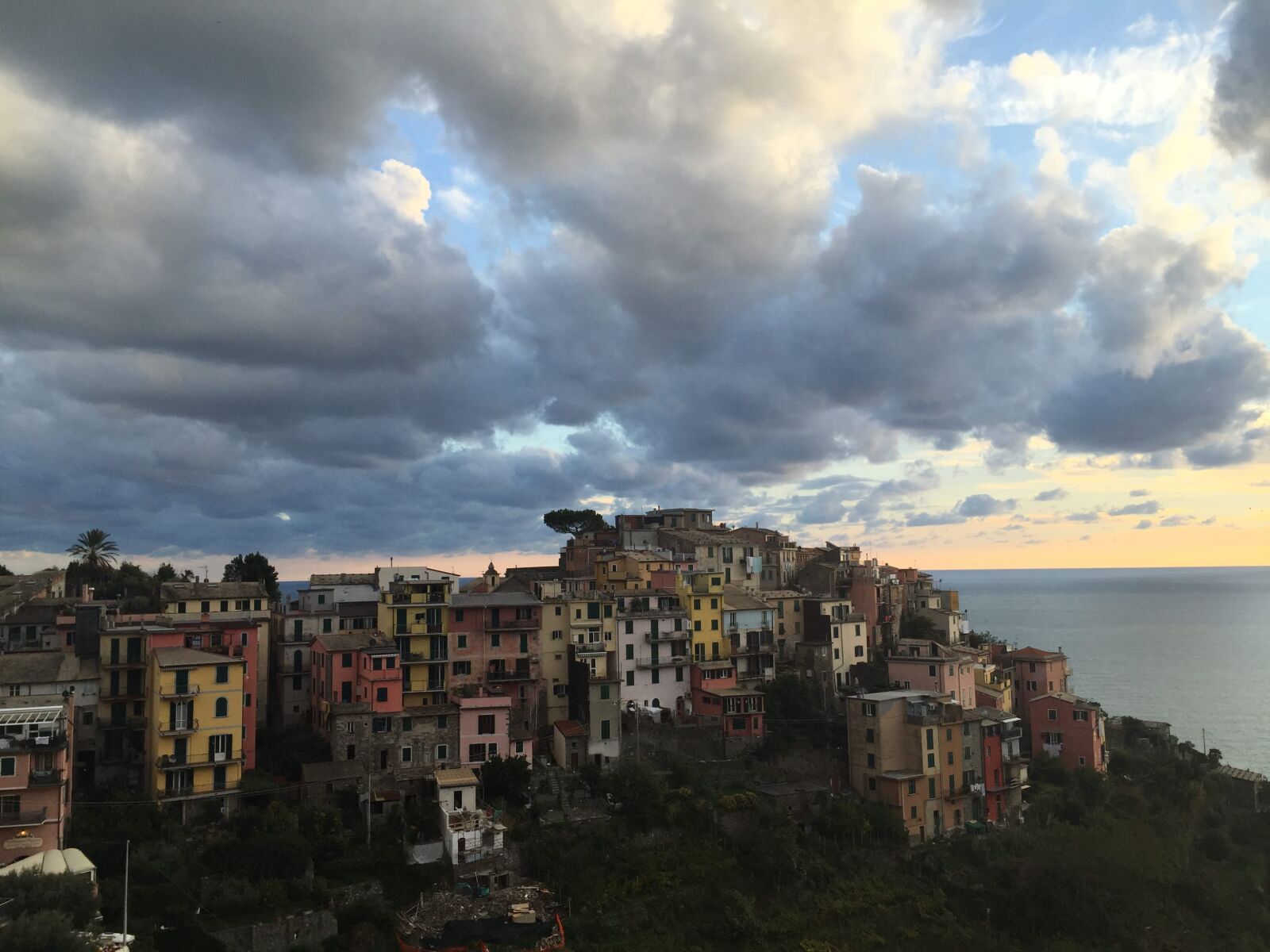 Apple iPhone 6 sample photo. 5, towns, ancient, cinque photography