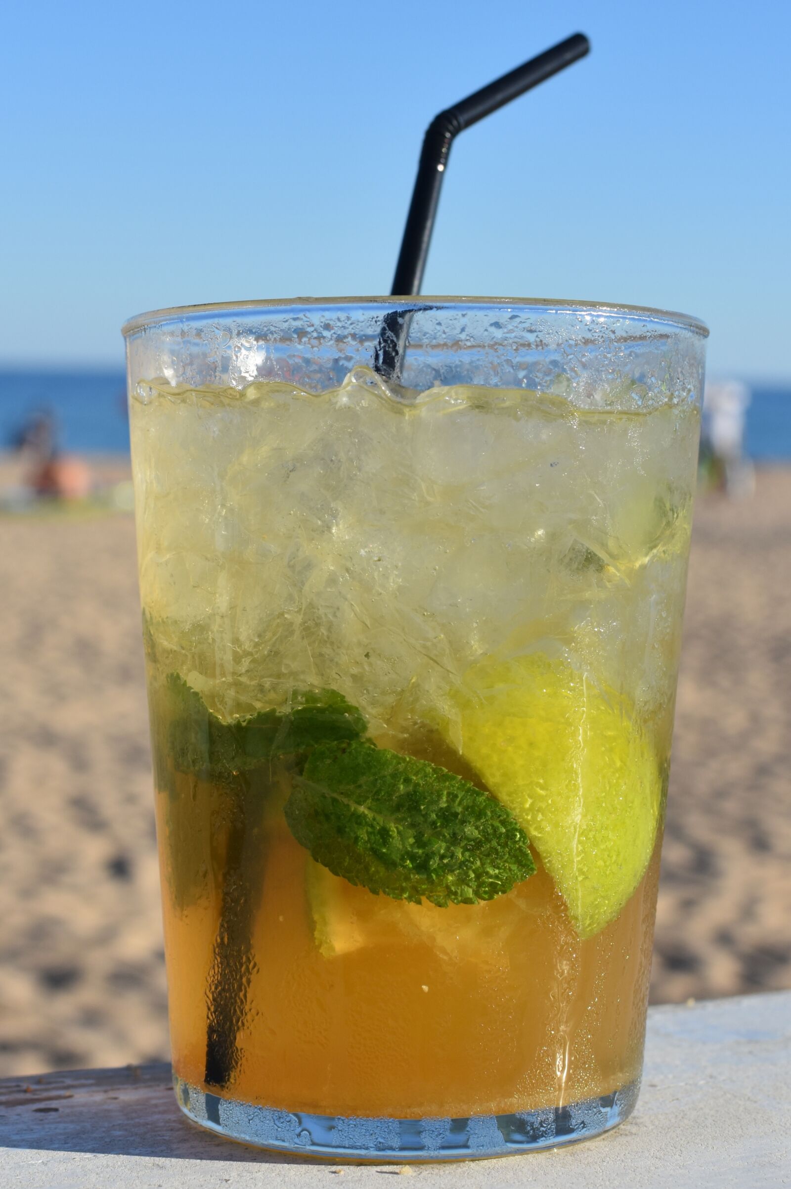 Nikon D7200 sample photo. Mojito, beach, drink photography