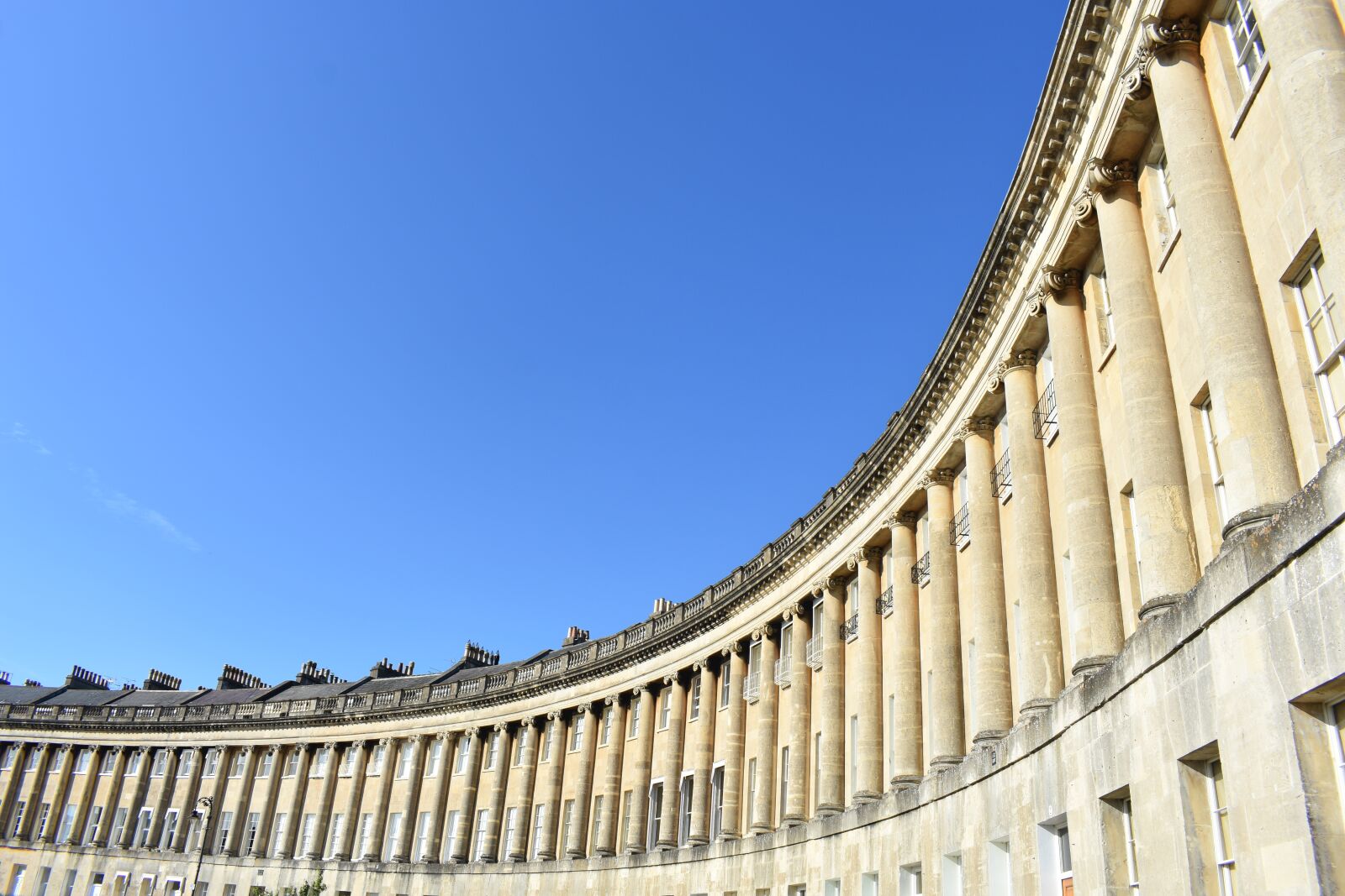 Nikon D3400 sample photo. Royal crescent, bath, england photography