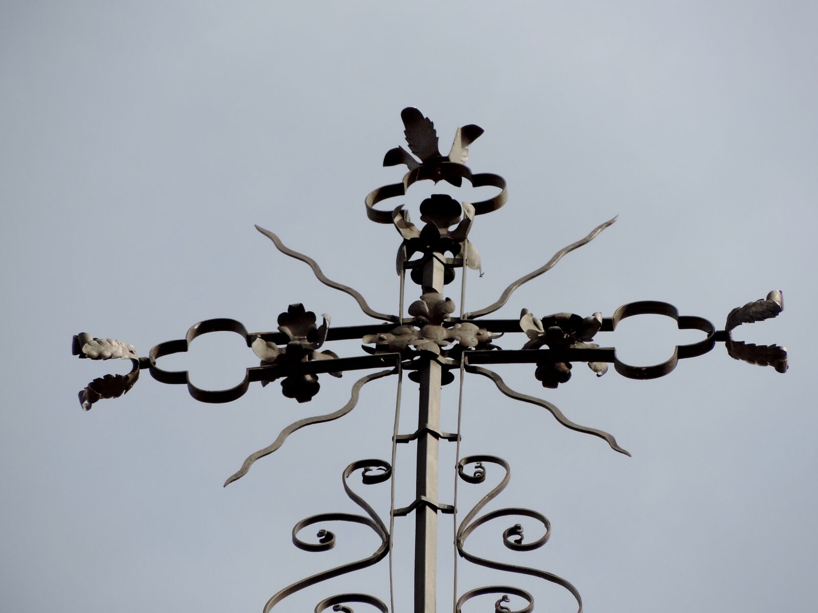 Nikon Coolpix P520 sample photo. Arabesque, cast iron, christianity photography