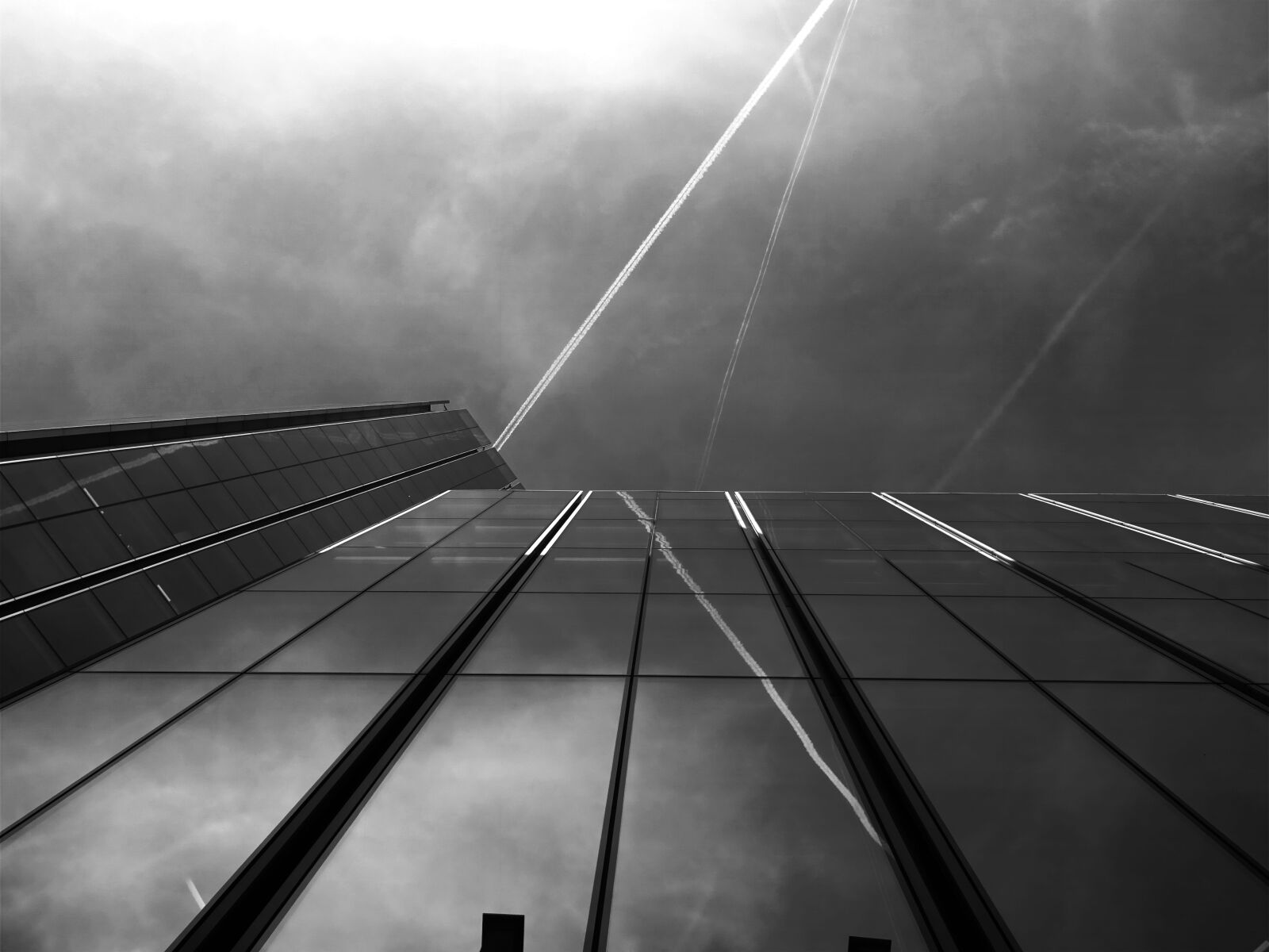 Sony DSC-HX60 sample photo. Architecture, black, and, white photography