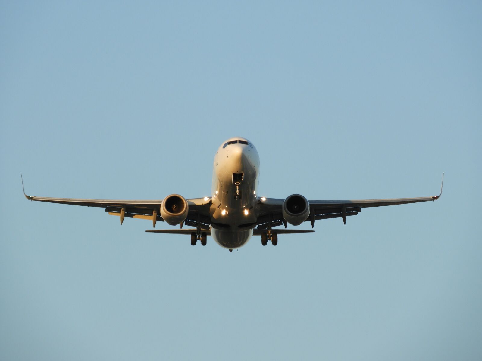 Nikon Coolpix B700 sample photo. Aircraft, landing, hanover photography