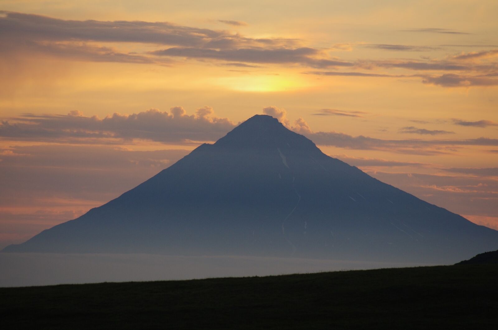 Pentax K-5 sample photo. Volcano, sunset, evening photography