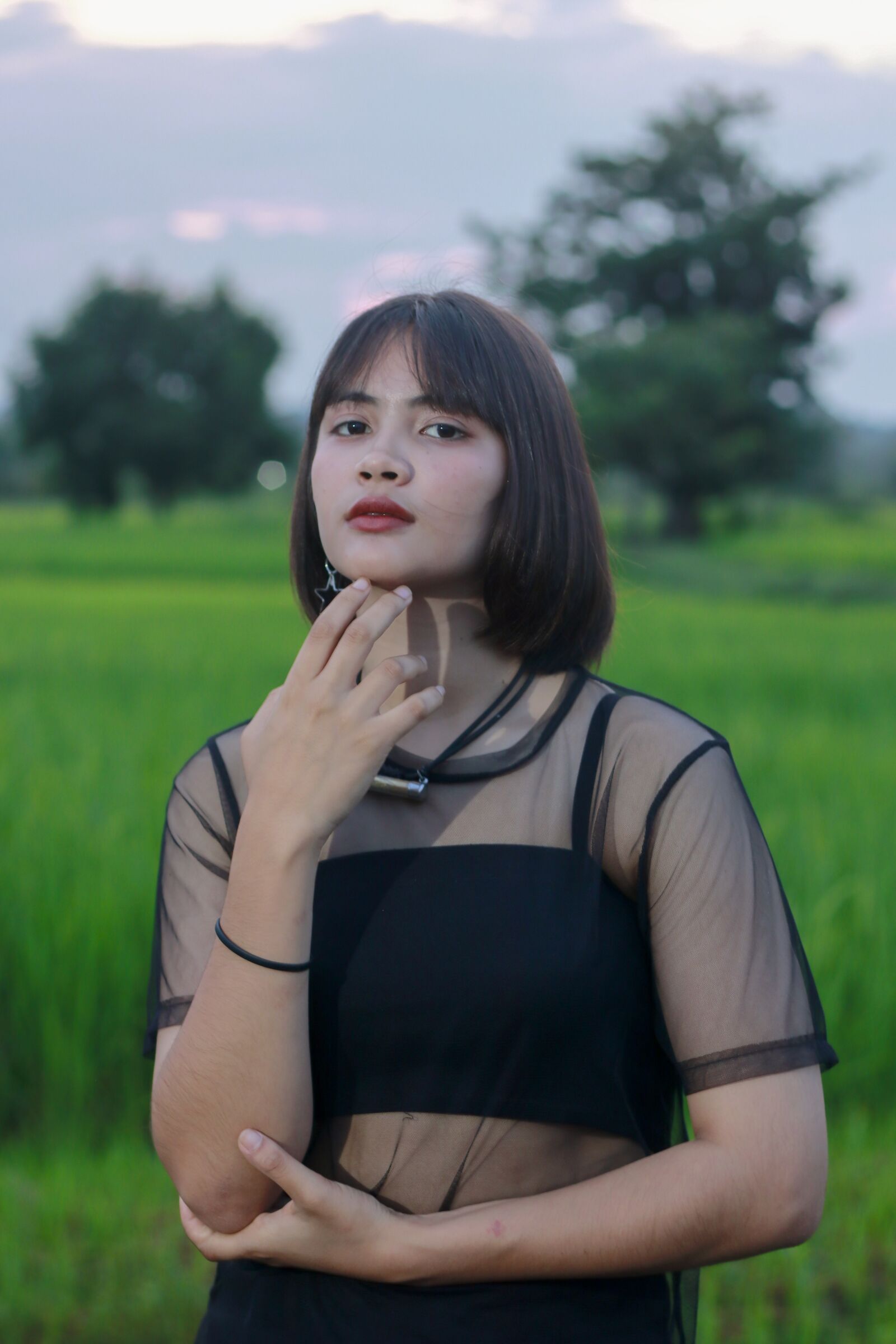 Canon EF 50mm F1.8 II sample photo. Women, lovely, view photography
