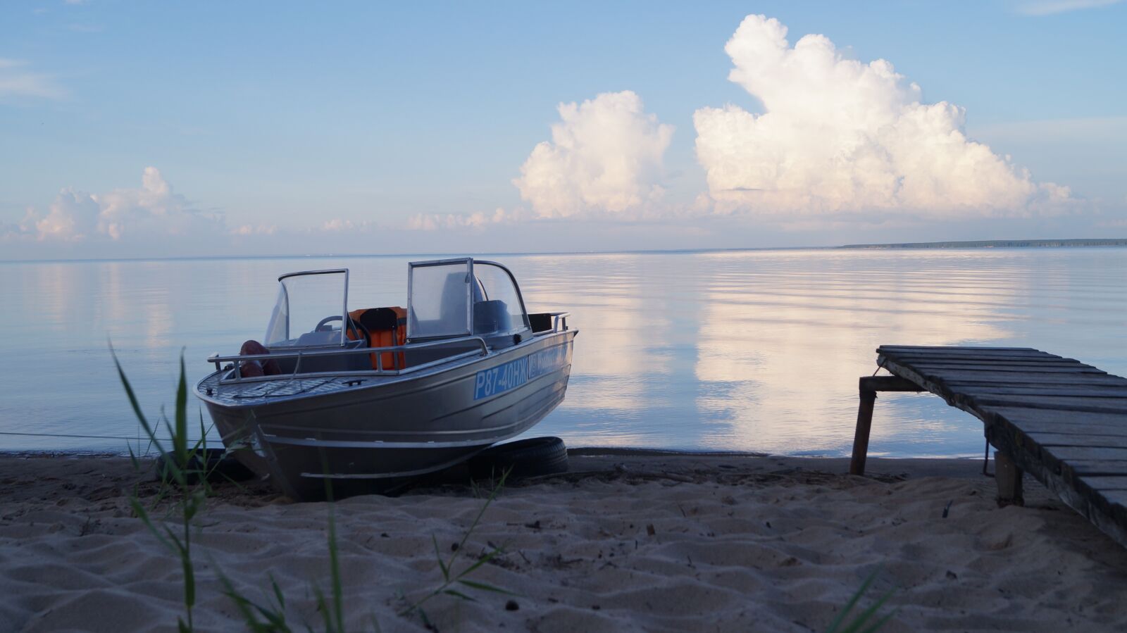 Sony SLT-A37 sample photo. Boat, sea, sky photography