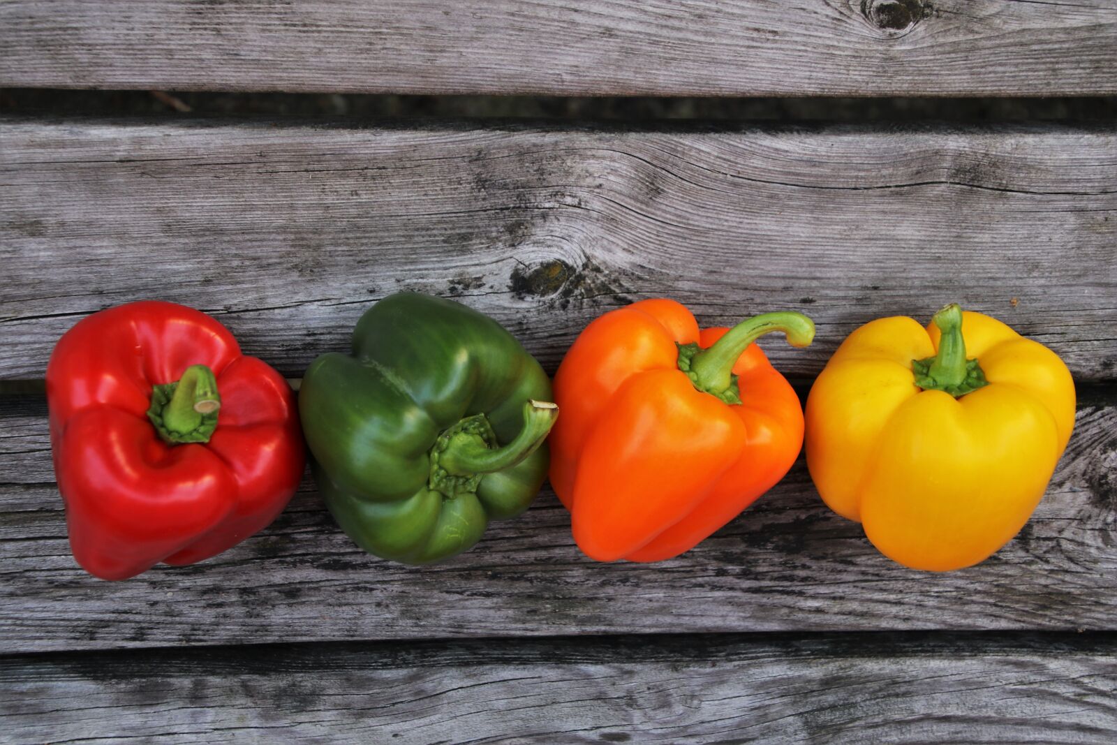 Canon EOS 80D sample photo. Nutritionist, paprika, vegetables photography