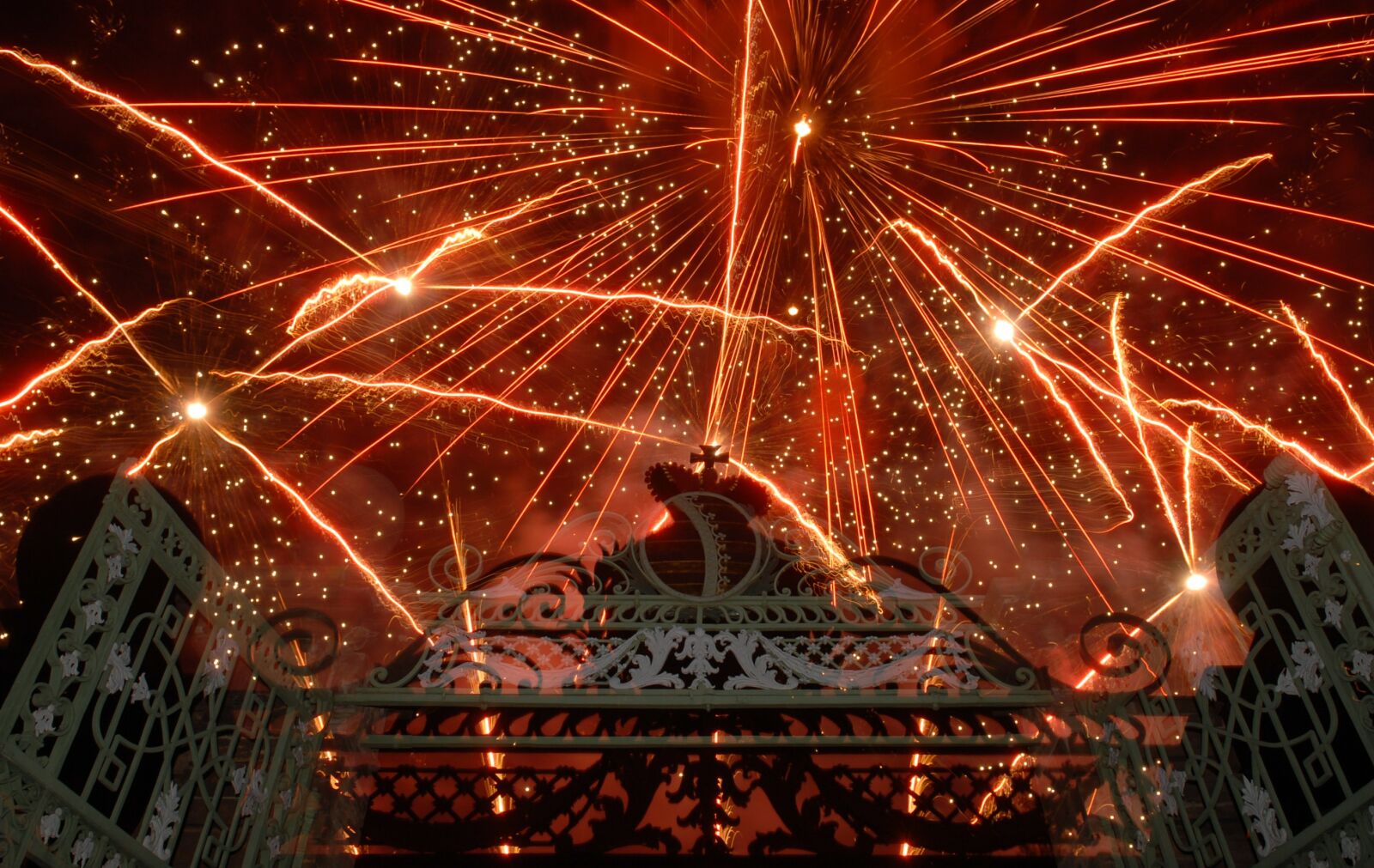 Nikon D200 sample photo. Fireworks, gotha, orangery photography