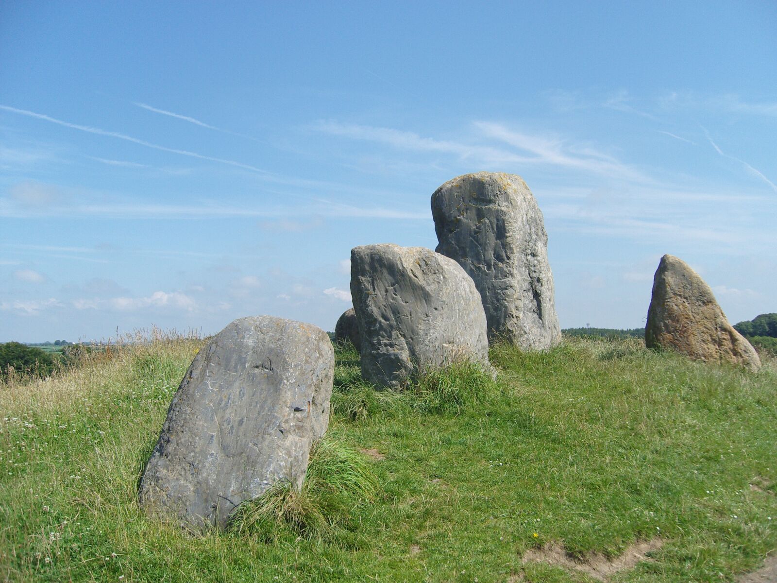 Samsung NV8 , VLUU NV8 sample photo. Standing stone, rural, historic photography
