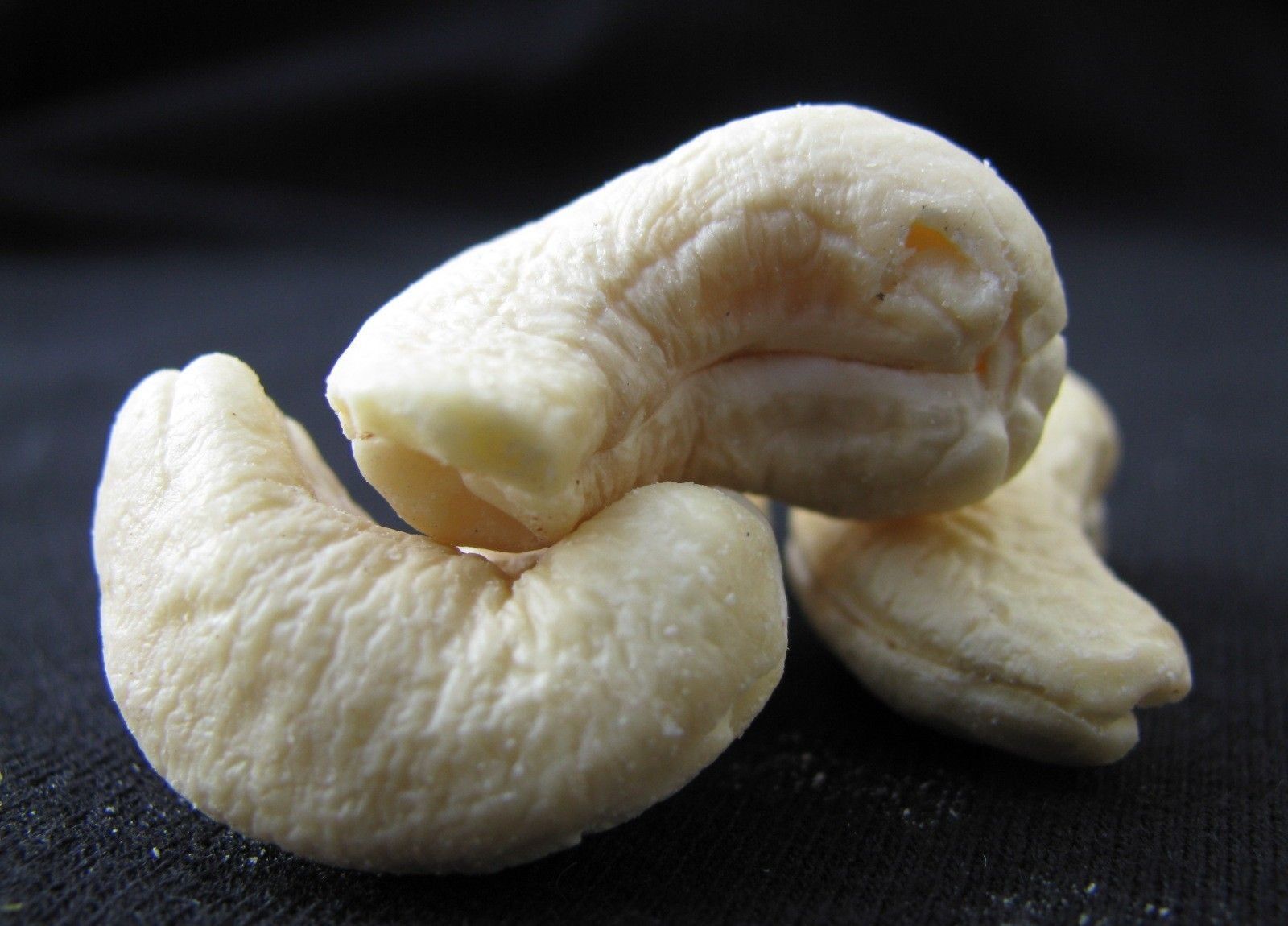 Canon POWERSHOT SX100 IS sample photo. Cashew nuts, white, nuts photography