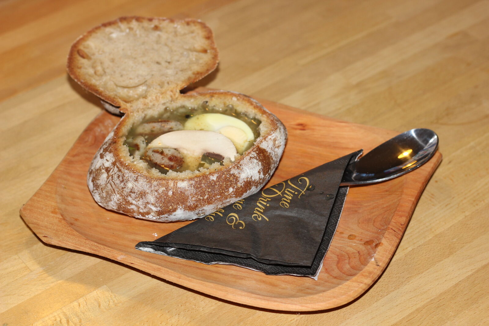 Canon EOS 550D (EOS Rebel T2i / EOS Kiss X4) sample photo. Bread, food, home, soup photography