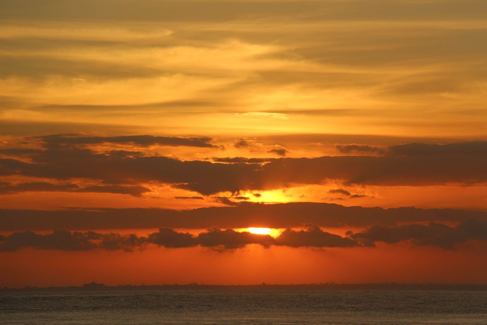 Canon EOS 700D (EOS Rebel T5i / EOS Kiss X7i) sample photo. Sunset, sundown, bali photography