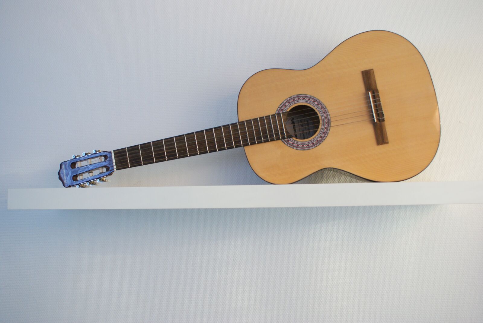 Sony Alpha DSLR-A200 sample photo. Instrument, wood, equipment photography