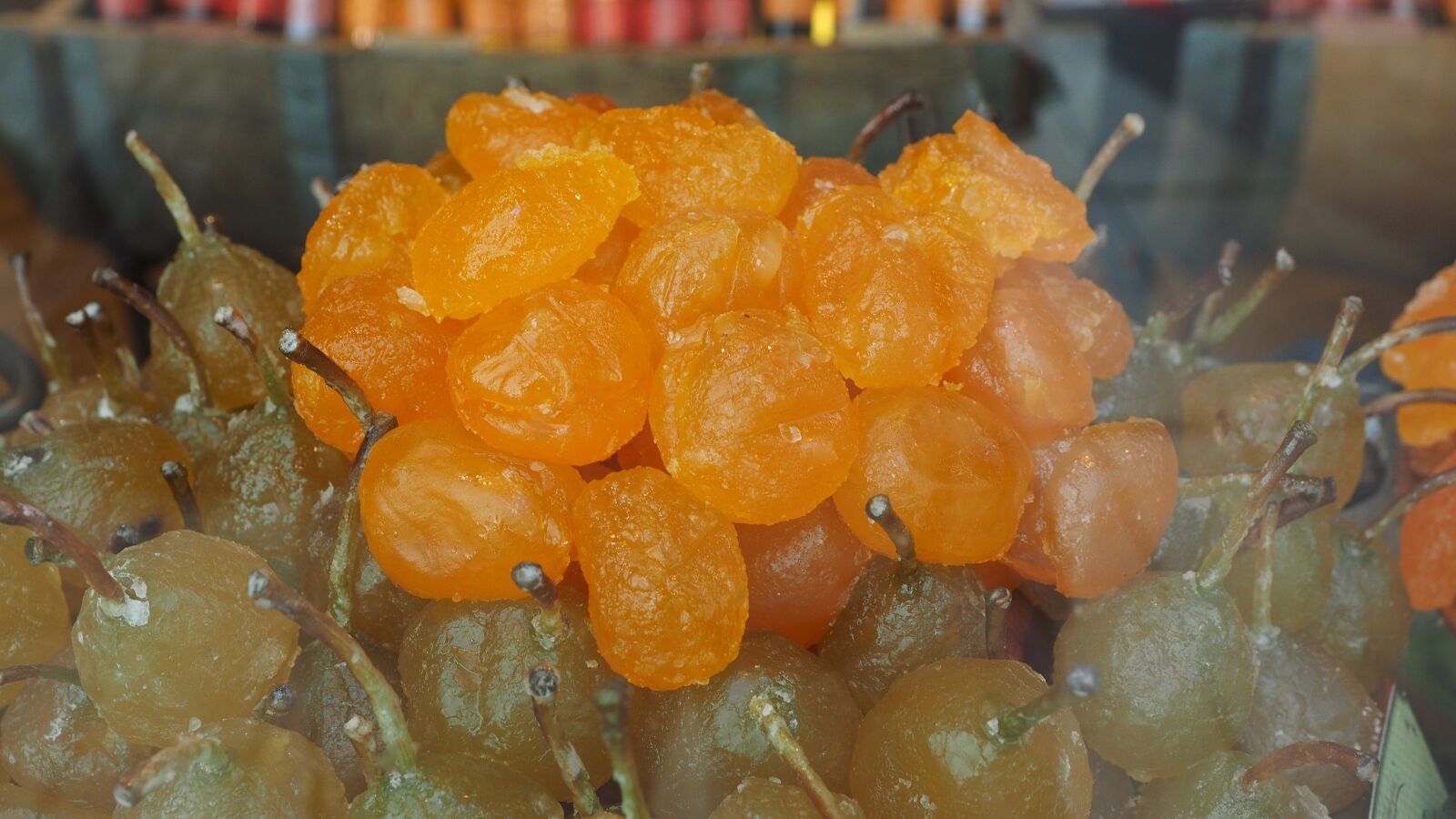 Olympus OM-D E-M1 + Olympus M.Zuiko Digital ED 12-40mm F2.8 Pro sample photo. Candied fruit, fruits, candied photography