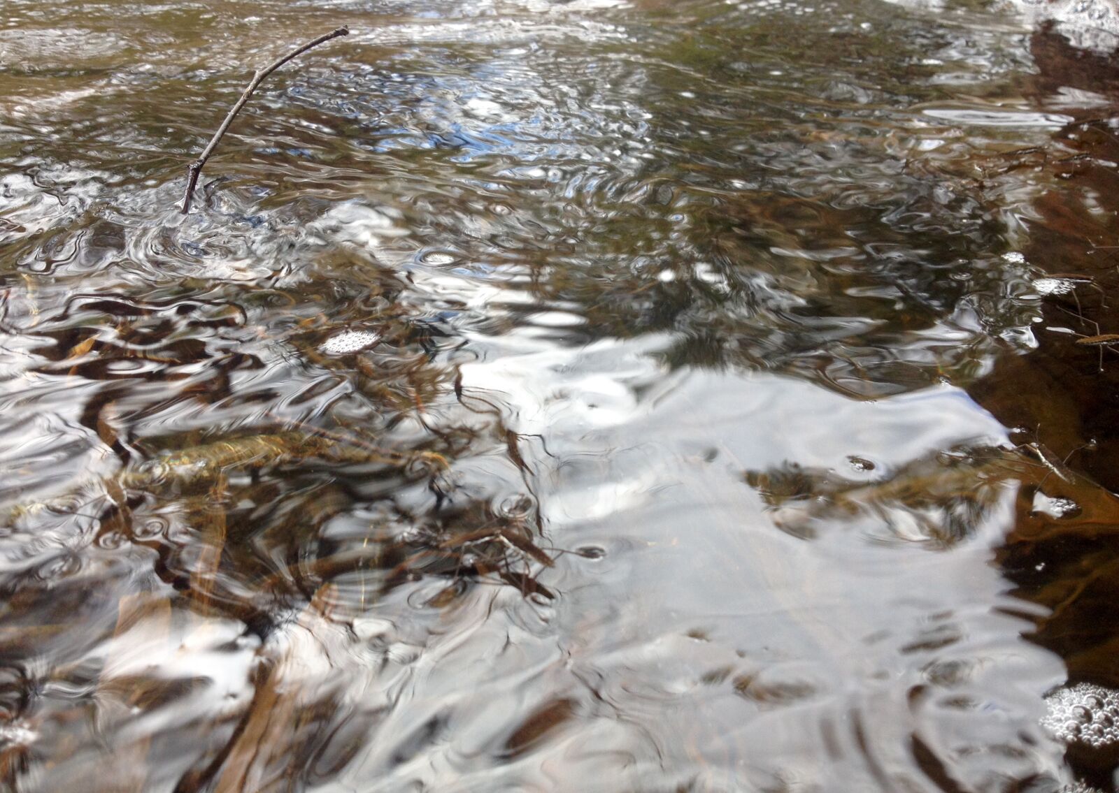 iPhone 4S back camera 4.28mm f/2.4 sample photo. Water, as, texture, and photography