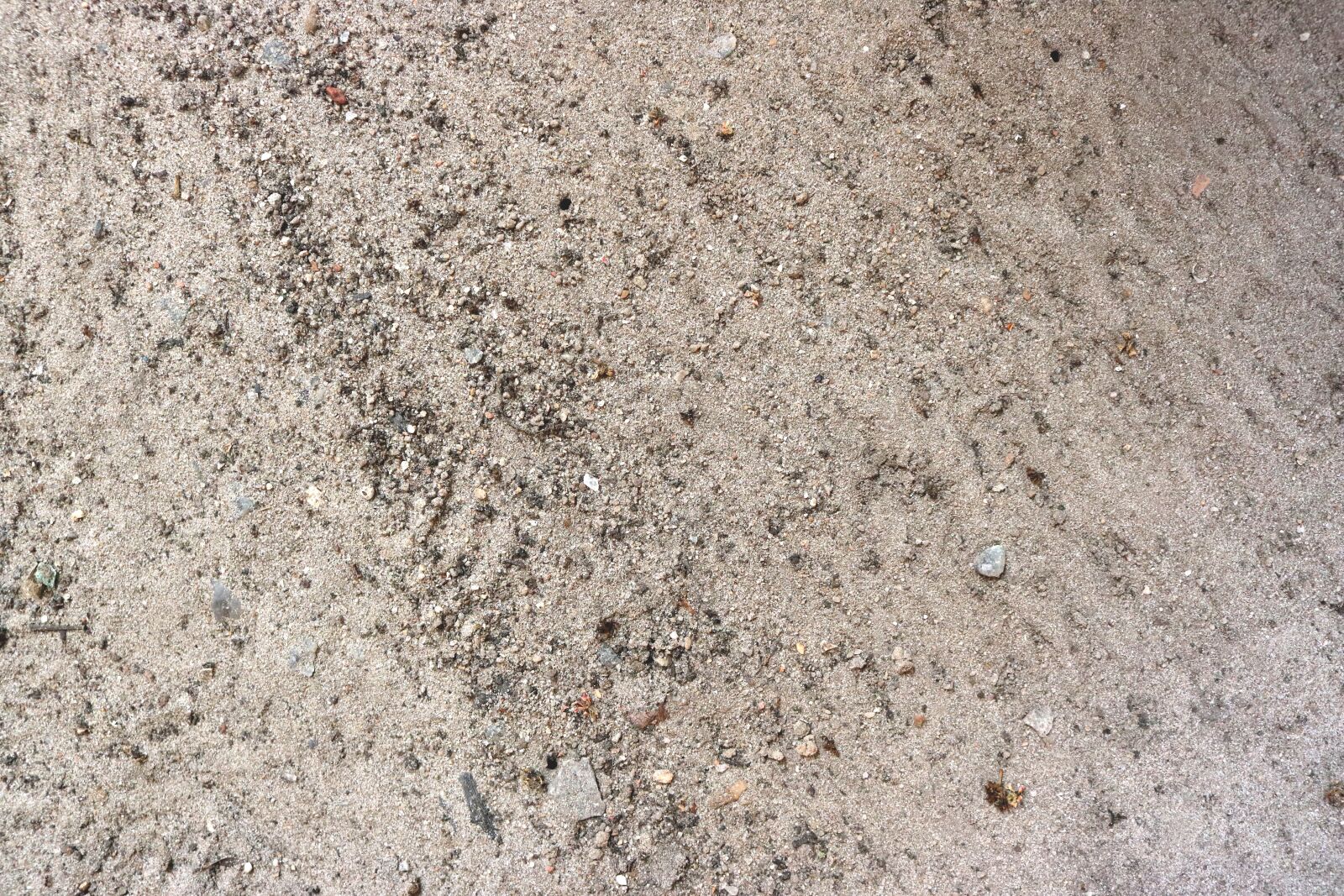 Canon EOS 750D (EOS Rebel T6i / EOS Kiss X8i) sample photo. Texture, sand, stones photography