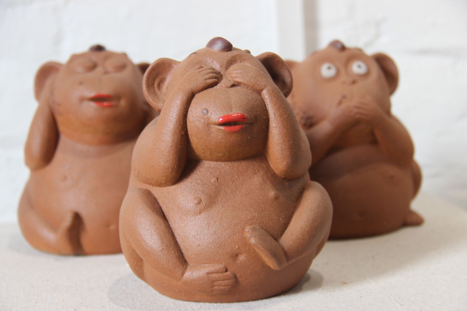 Canon EOS 600D (Rebel EOS T3i / EOS Kiss X5) sample photo. Clay, woman, shape photography