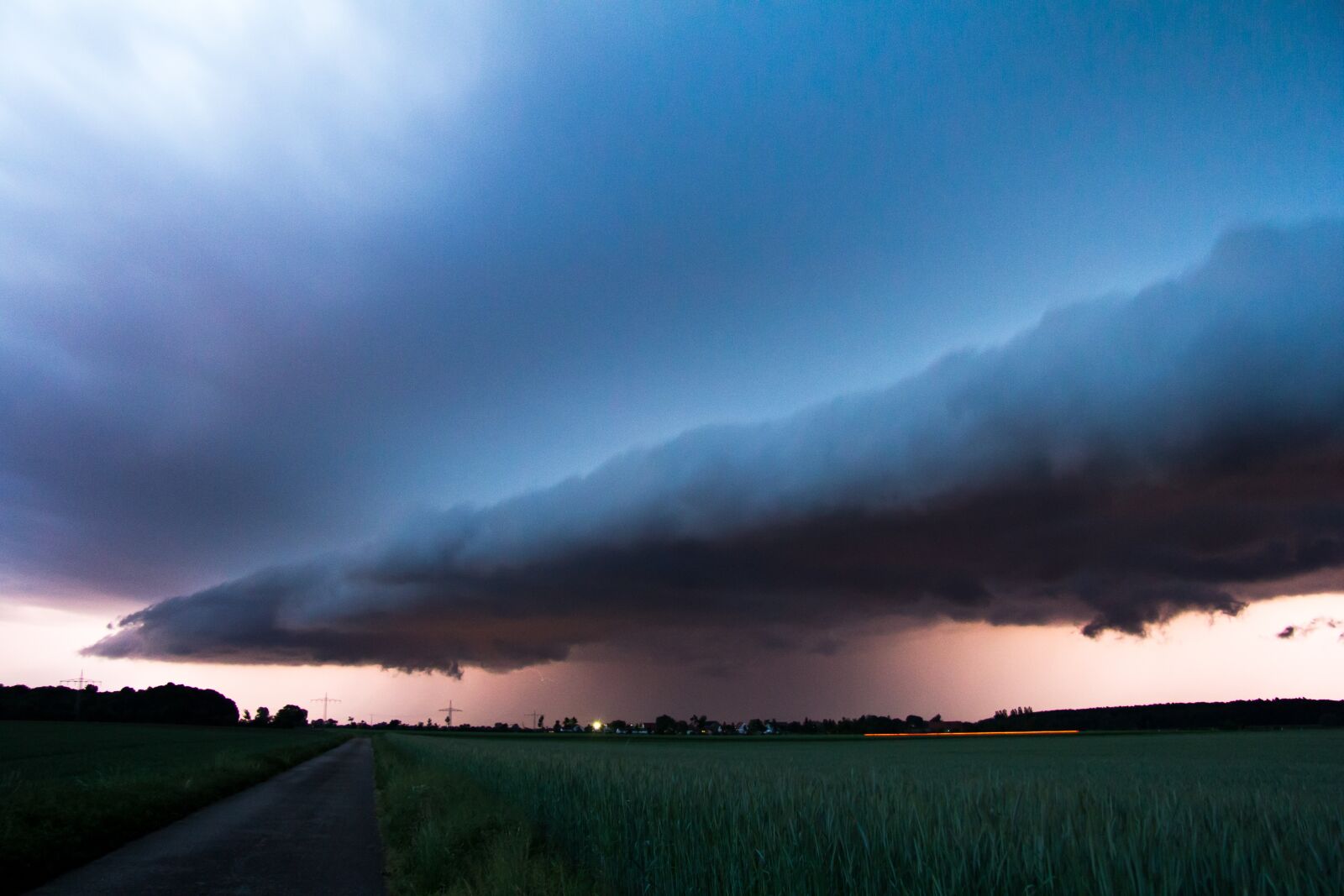 Canon EF-S 17-85mm F4-5.6 IS USM sample photo. Thunderstorm, storm, cumulonimbus photography
