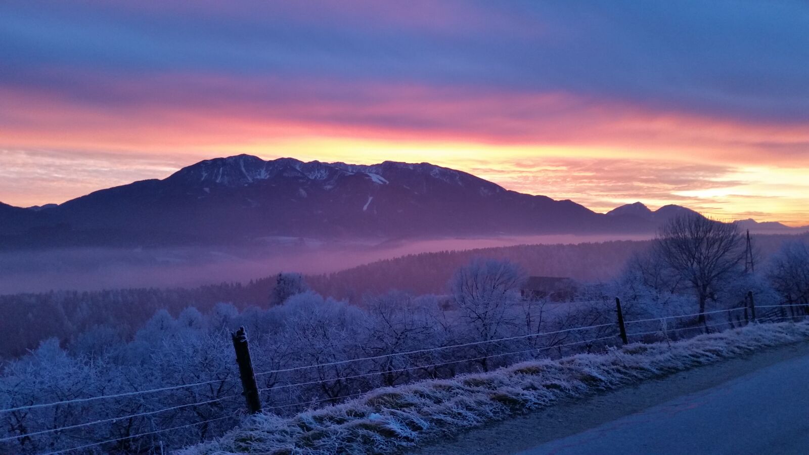 Samsung Galaxy S5 sample photo. Peca mountains, slovenia, winter photography