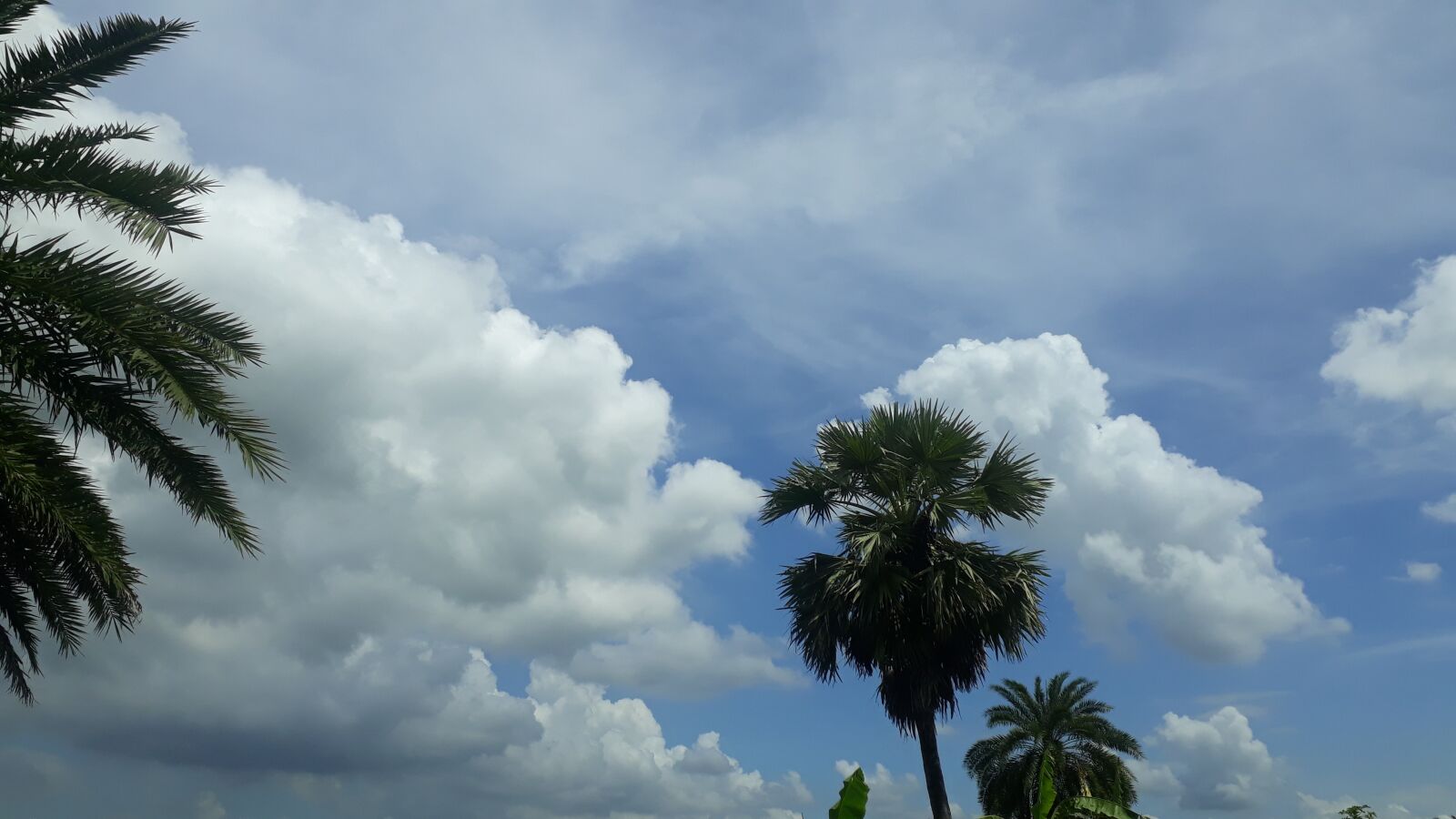 Samsung Galaxy J7 Prime2 sample photo. Cloud, country side, nature photography