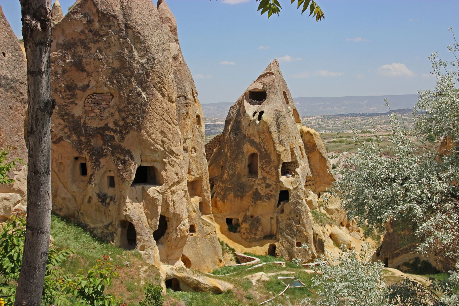 Canon EOS 600D (Rebel EOS T3i / EOS Kiss X5) sample photo. Turkey, cappadocia, rock apartments photography