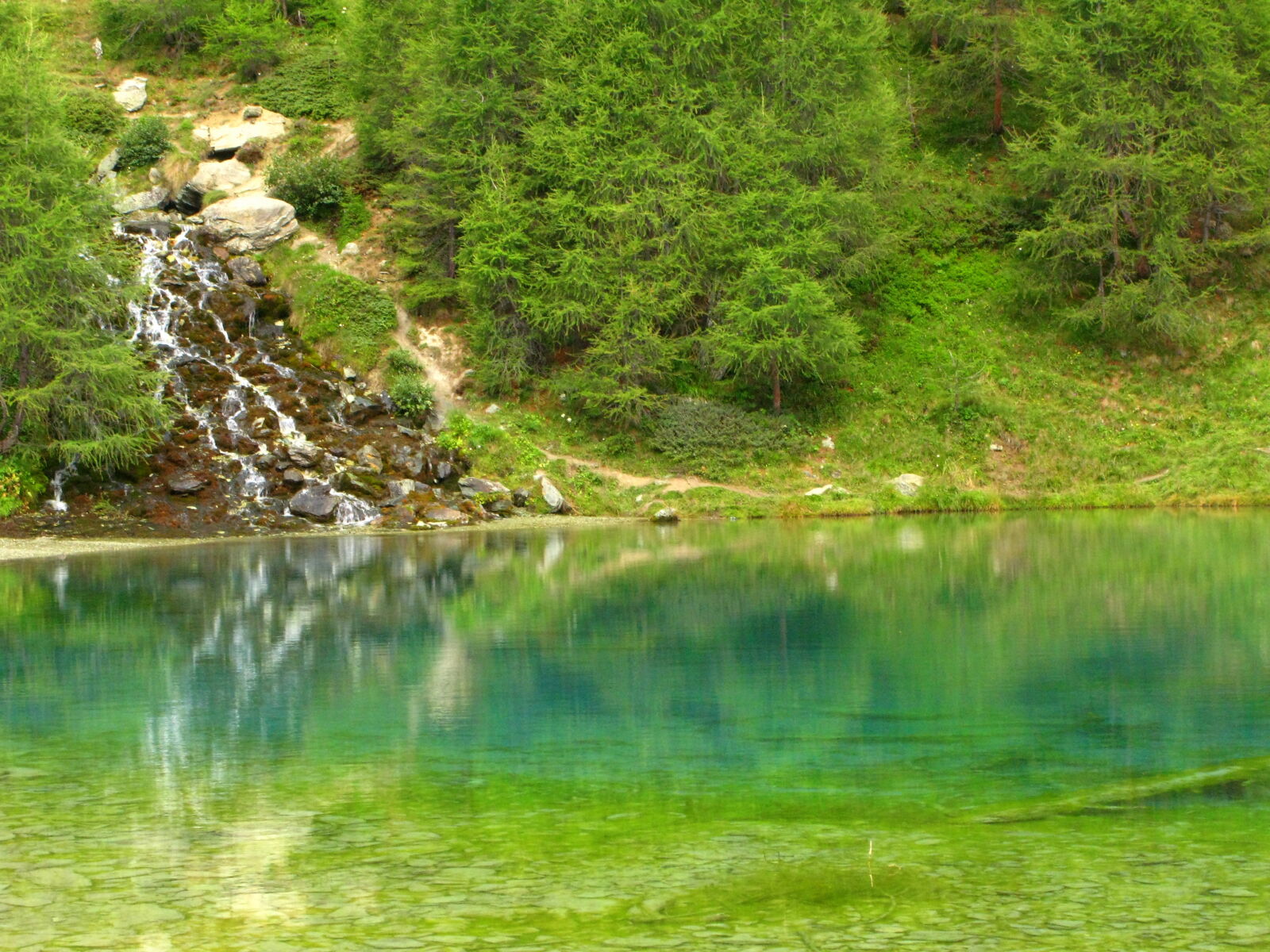 Canon POWERSHOT G7 sample photo. Green, hike, lake, landscape photography