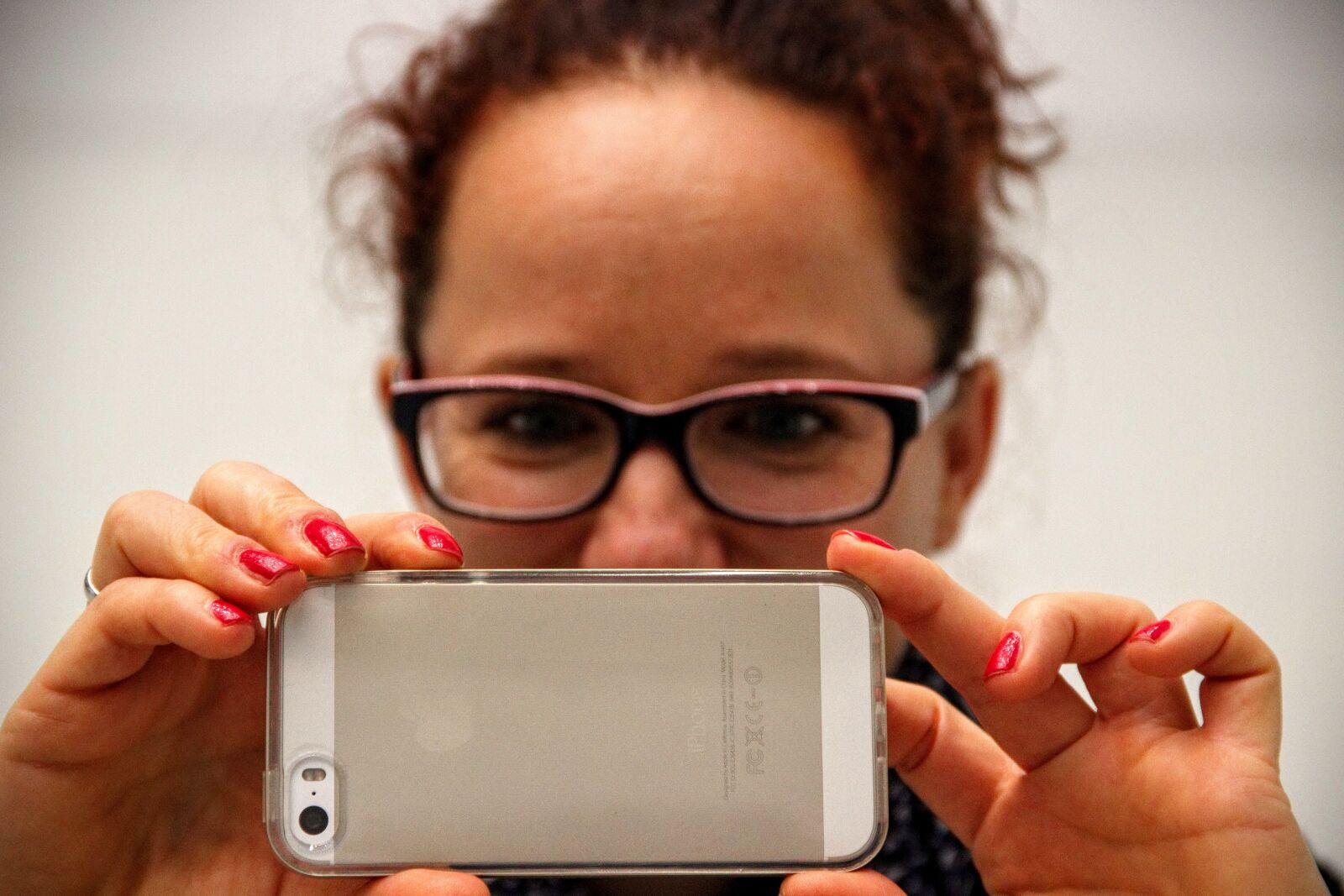 Canon EOS 600D (Rebel EOS T3i / EOS Kiss X5) sample photo. Woman, photograph, iphone photography