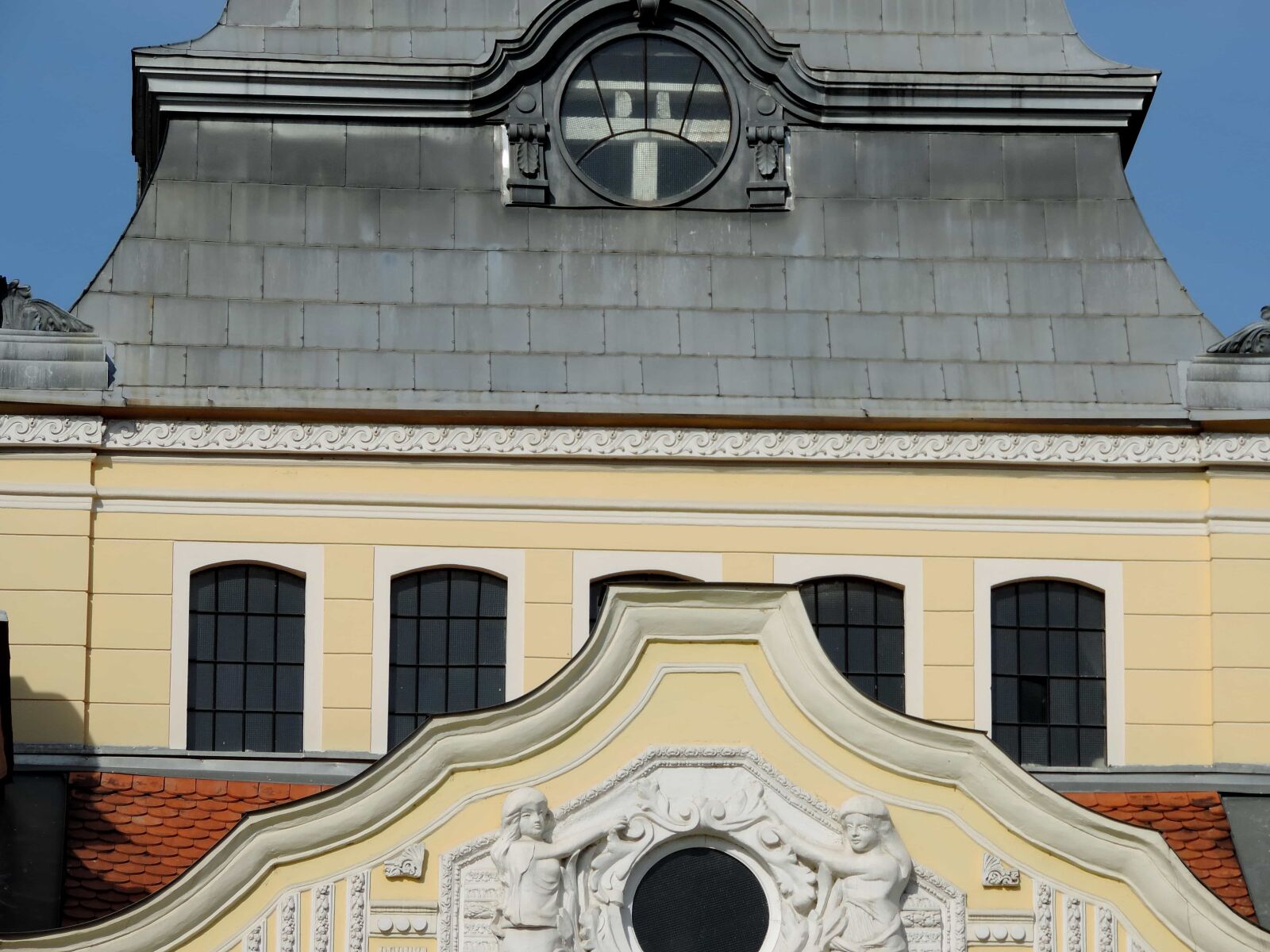 Nikon Coolpix P520 sample photo. Architecture, building, facade, old photography