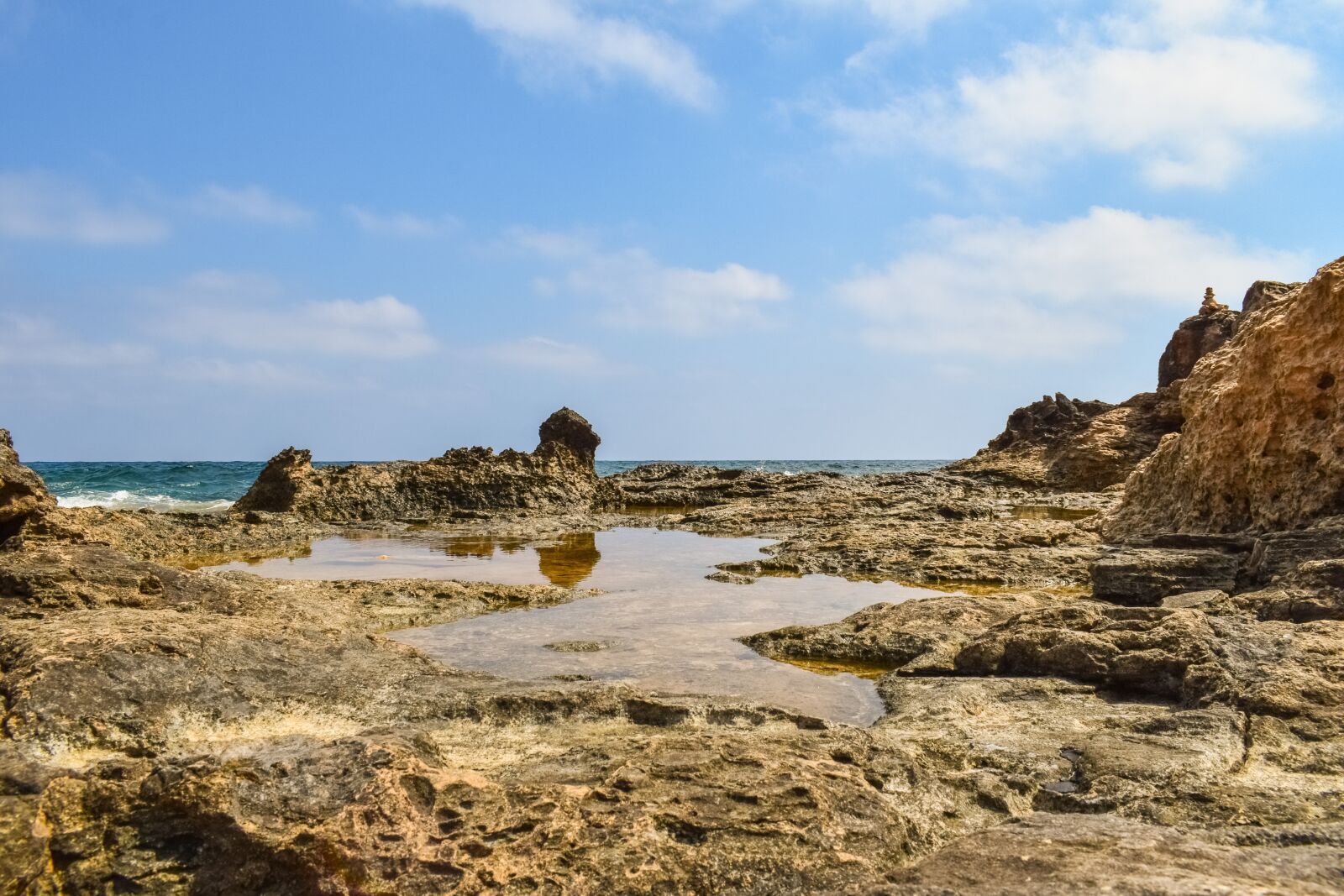 Nikon D3300 sample photo. Rocky coast, water, reflection photography