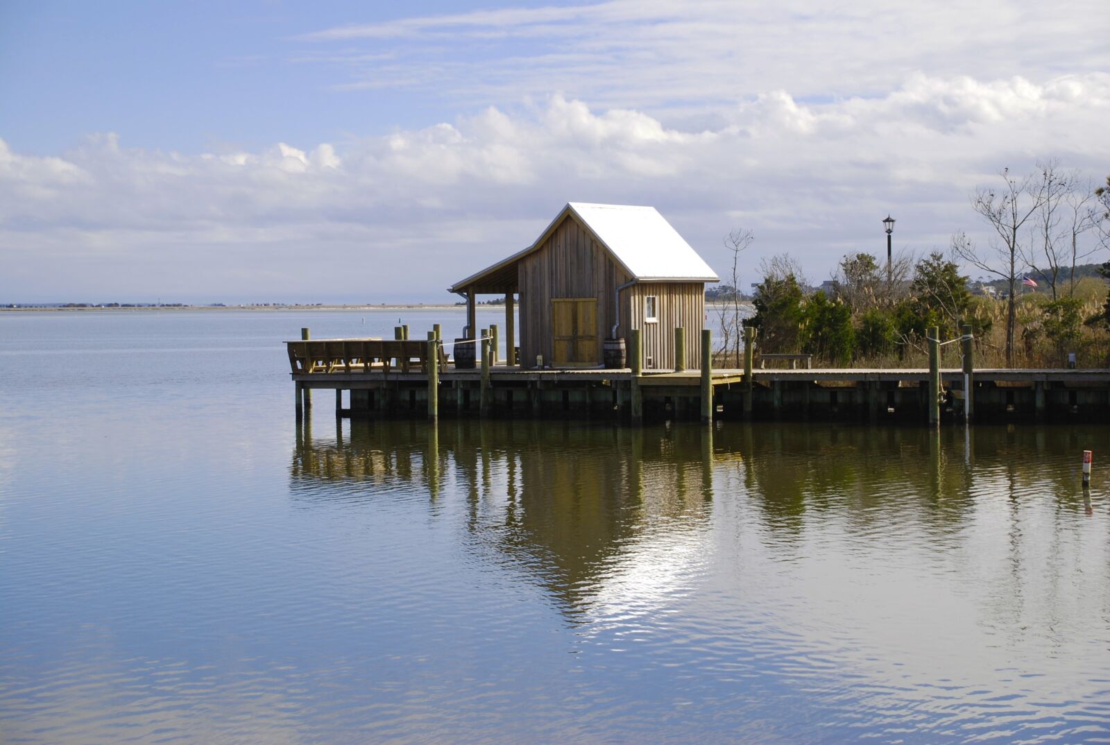 Nikon D80 sample photo. Boathouse, manteo, roanoke island photography