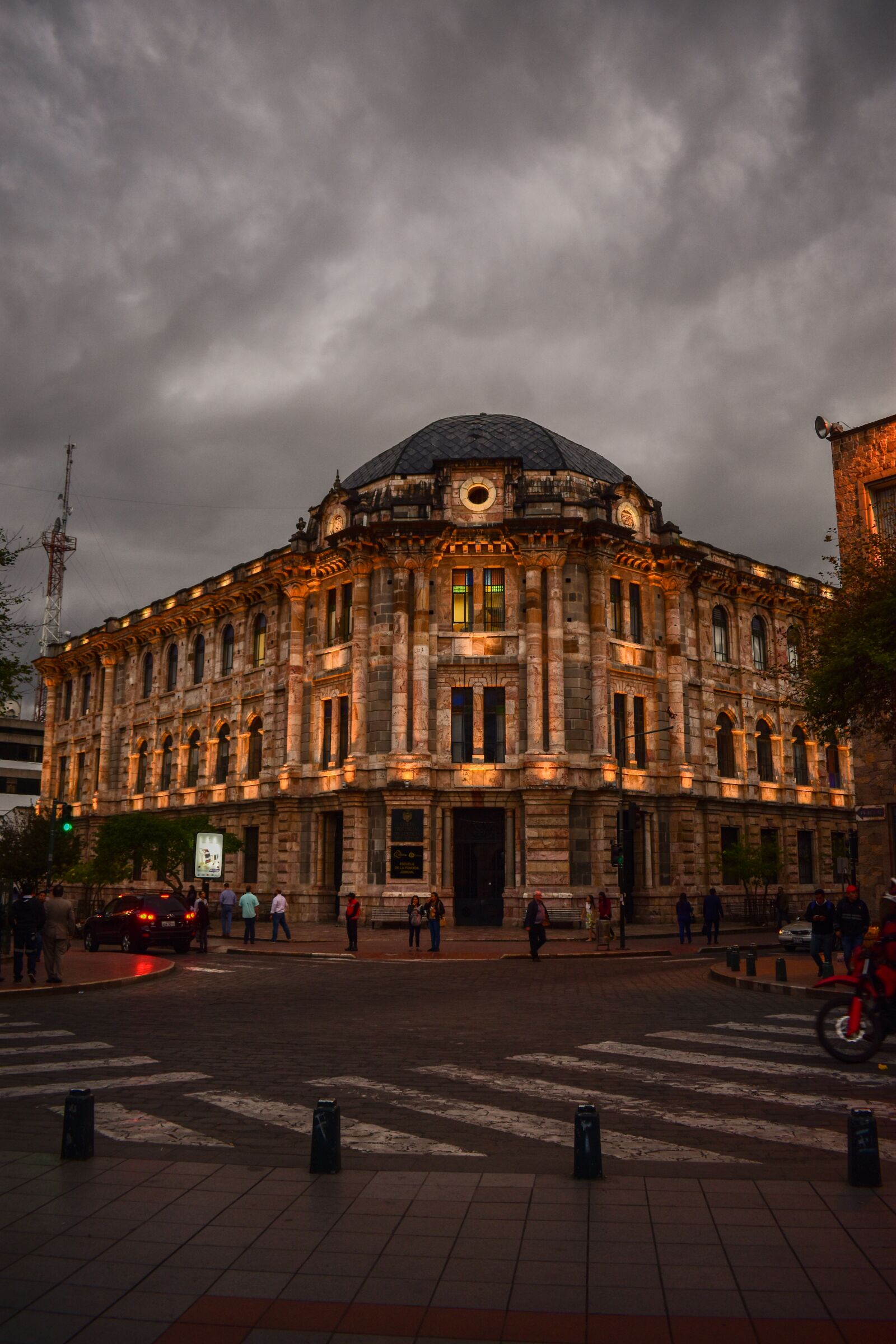 Nikon D3400 sample photo. Court of justice, basin photography