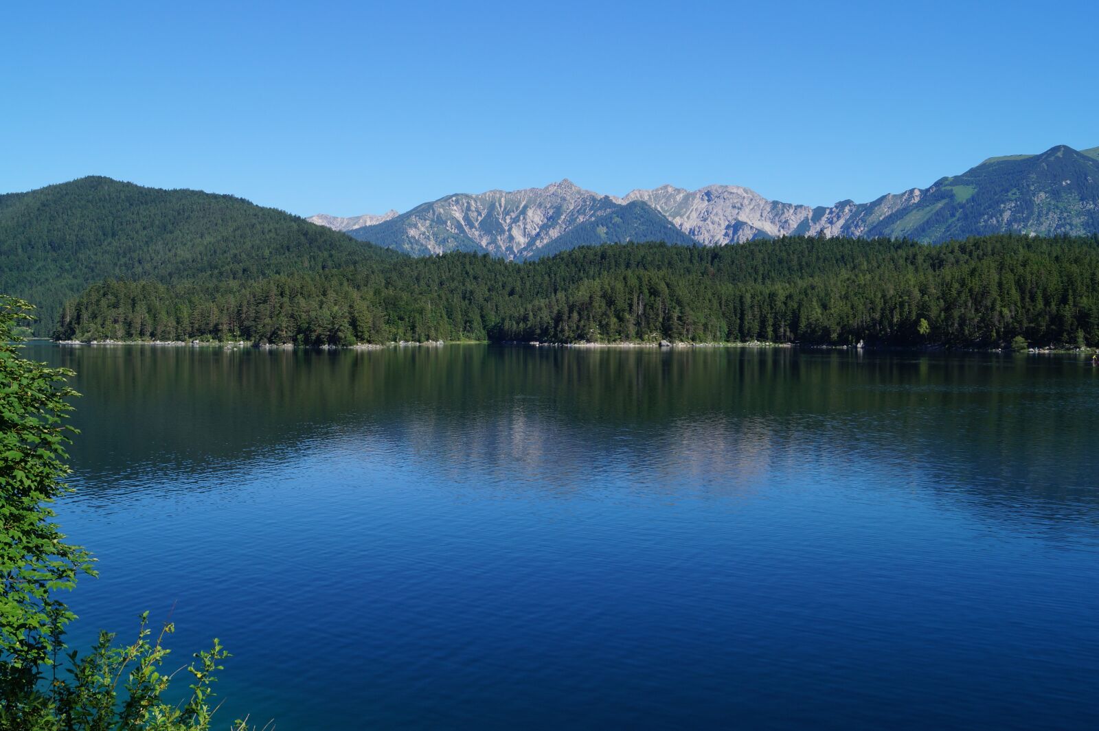 Sony DT 18-55mm F3.5-5.6 SAM II sample photo. Eibsee, bavaria, lake photography