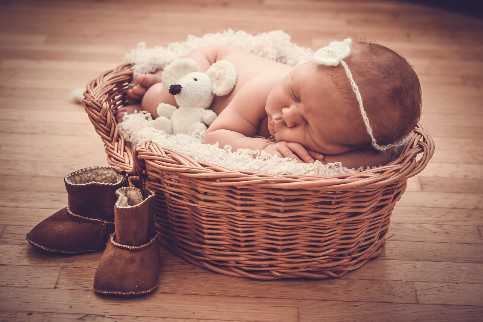 Fujifilm X-T10 sample photo. Basket, gift, baby photography