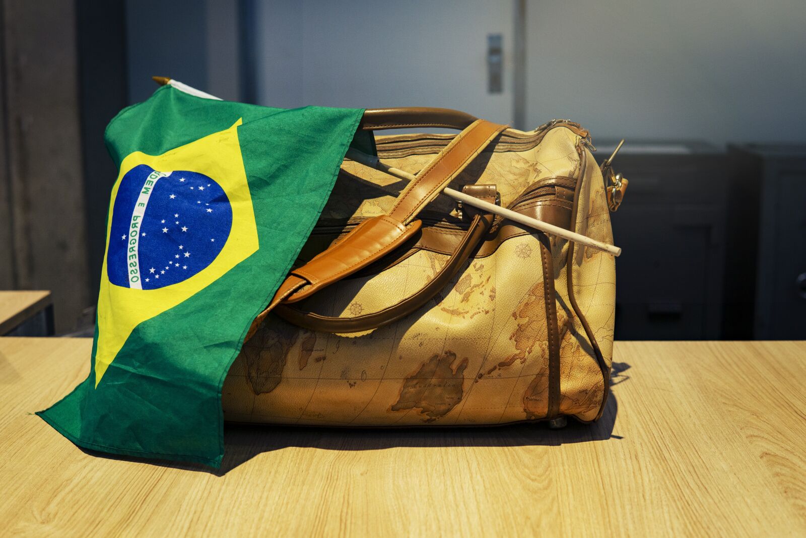 Sony a6000 sample photo. Brazil, travel, luggage photography