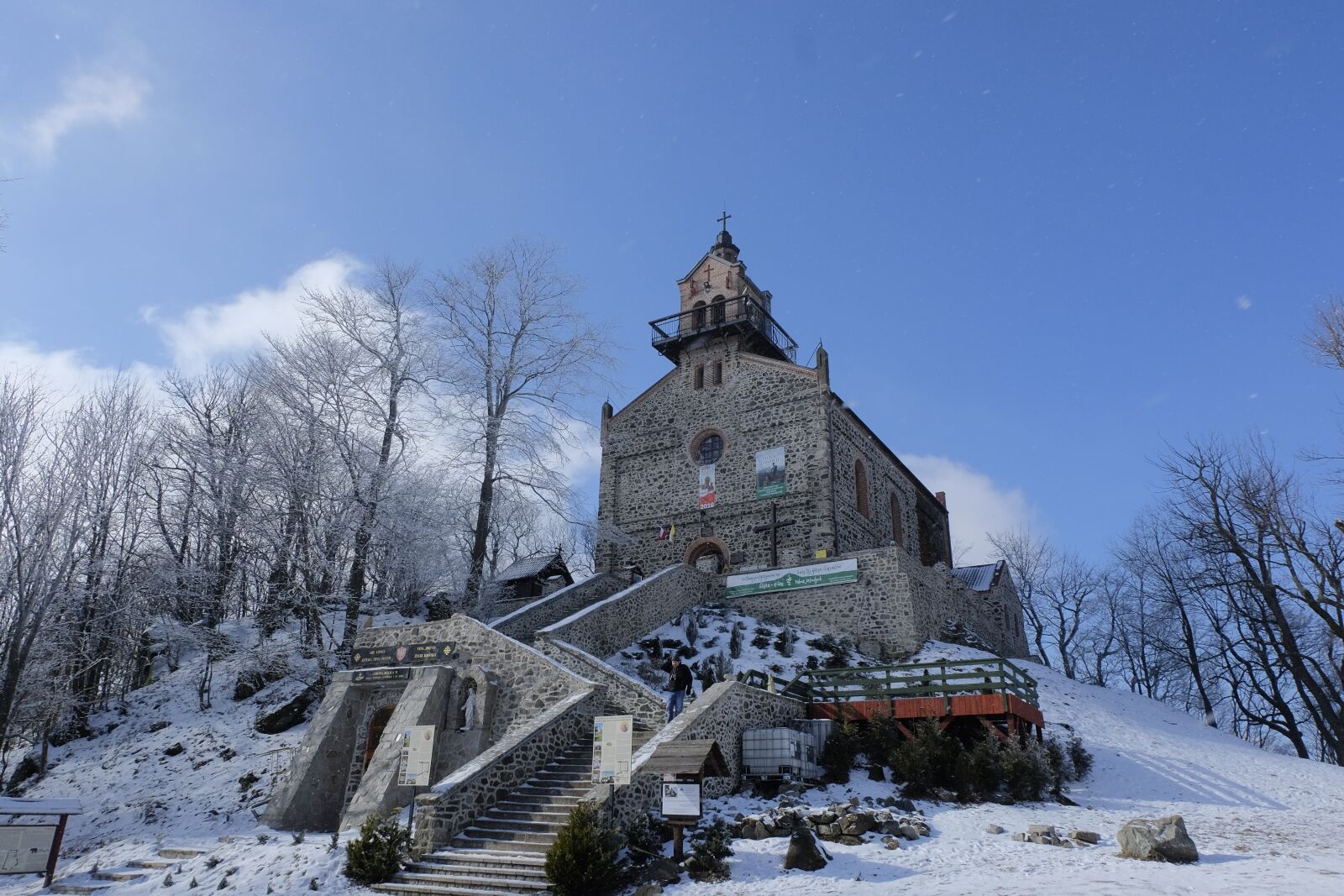 Fujifilm XC 16-50mm F3.5-5.6 OIS II sample photo. Winter, snow, church photography