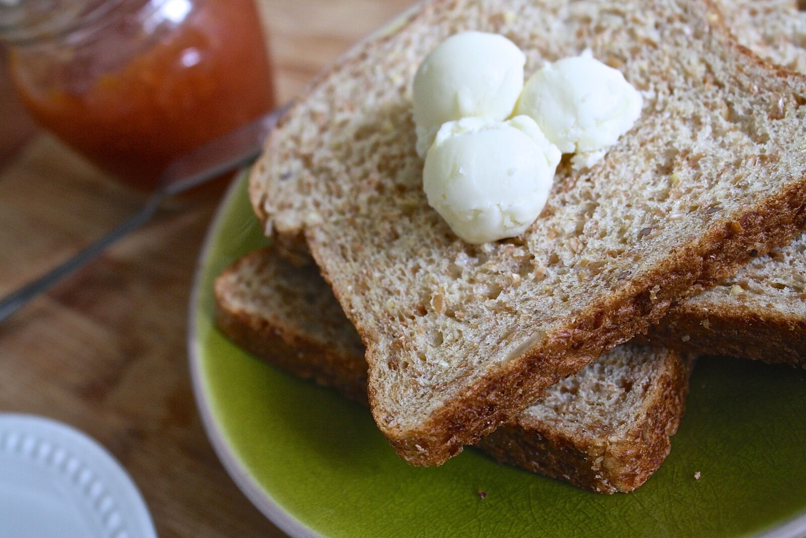 Canon EOS 1000D (EOS Digital Rebel XS / EOS Kiss F) sample photo. Breakfast, butter, sprouted bread photography